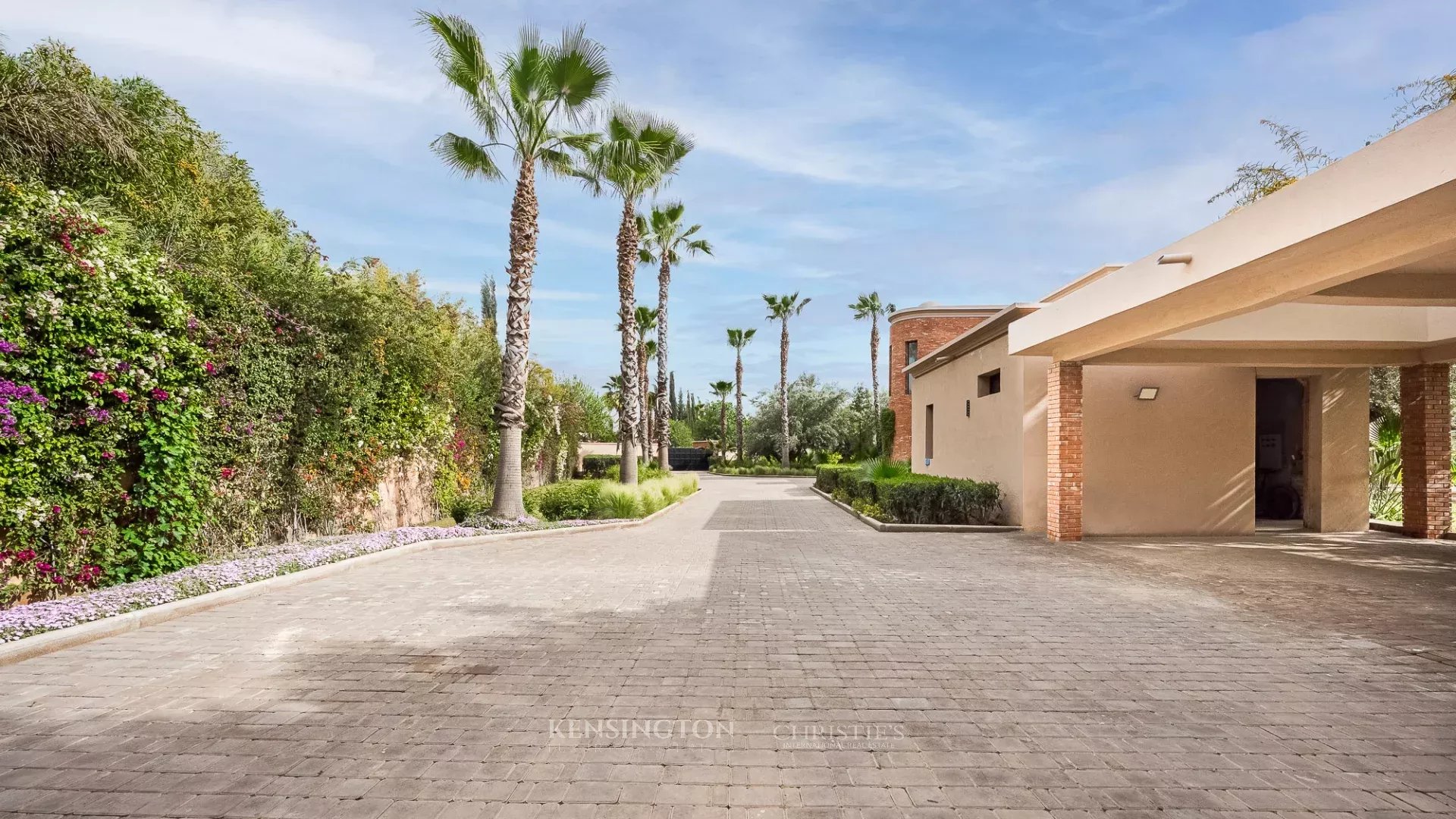 6 Bedroom Villa/Townhouse's Image 53