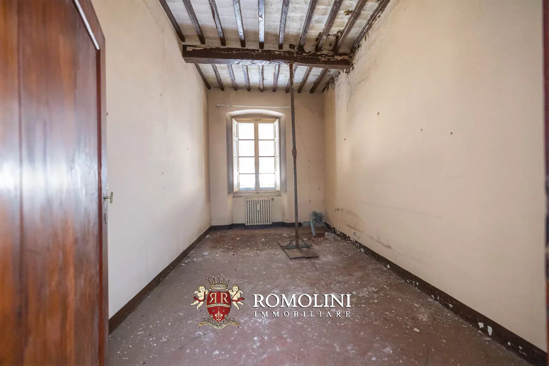 8 Bedroom Villa/Townhouse's Image 31