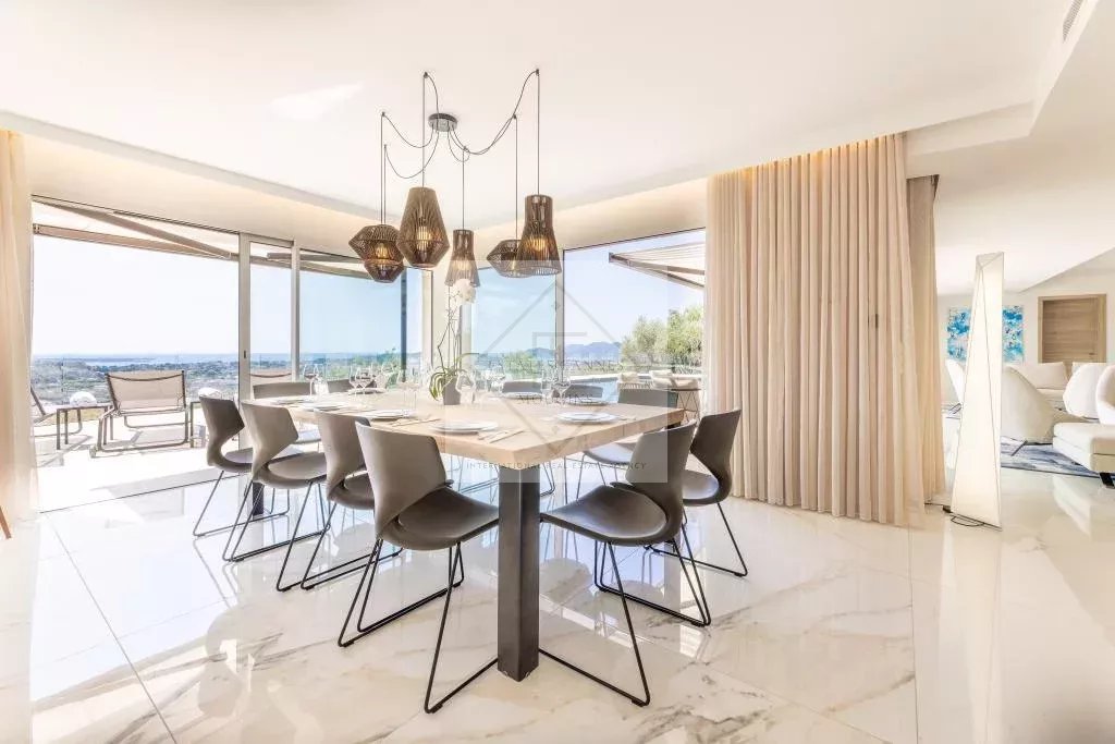 A LOUER VILLA MODERNE VUE MER  / MOUGINS — photo 4