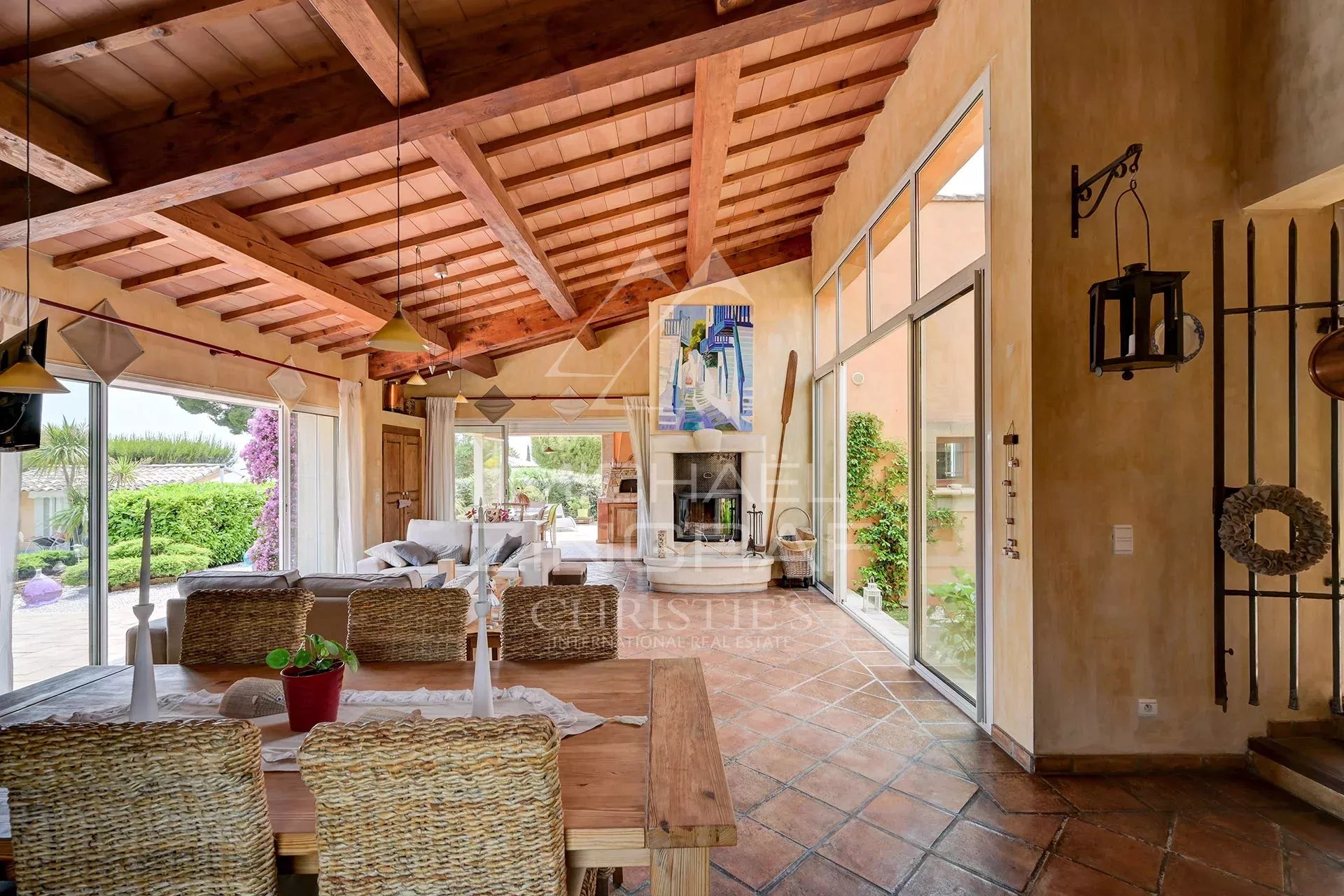 4 Bedroom Villa/Townhouse's Image 15