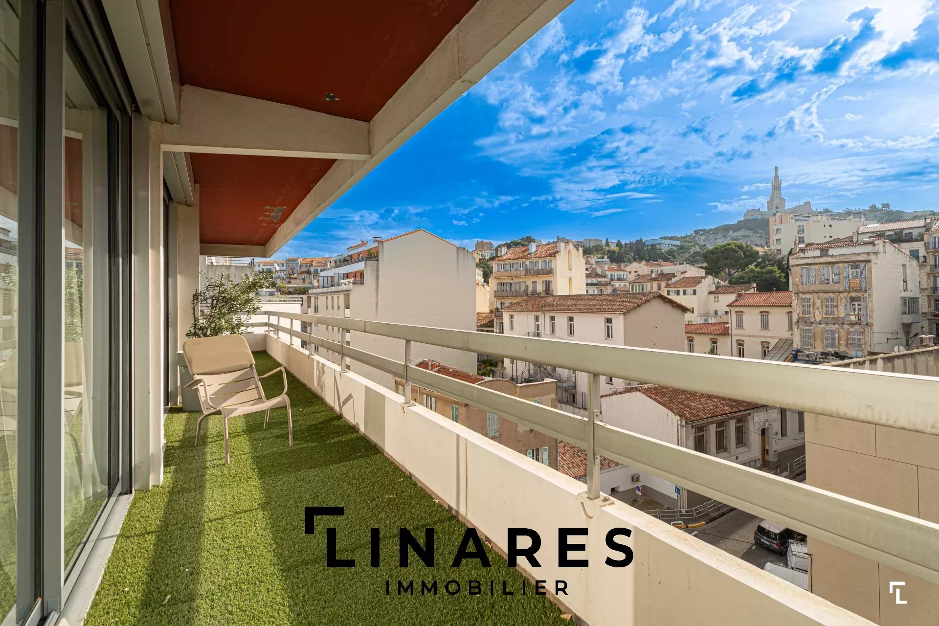 L' ELIXIR DU 7EME - Appartement T4/5 de 157m2 + Terrasse de 61m2 - 13007 ENDOUME