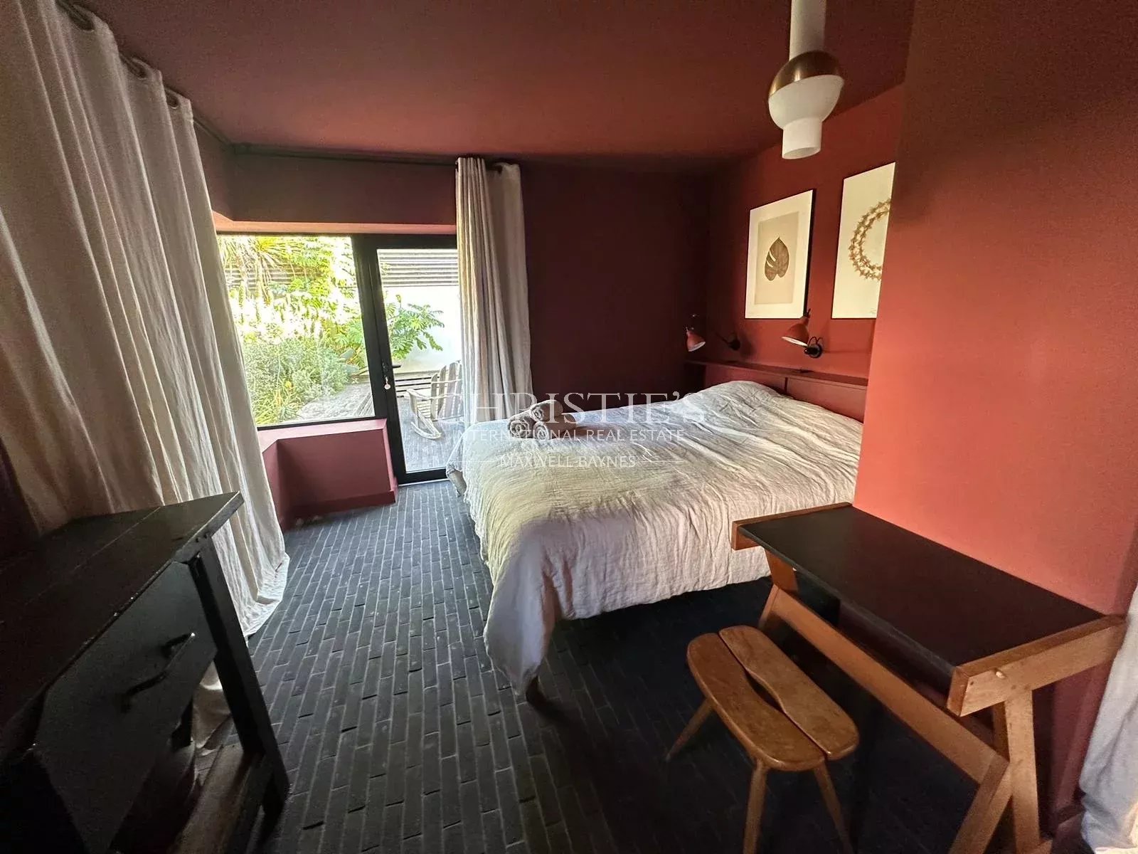 6 Bedroom Villa/Townhouse's Image 18