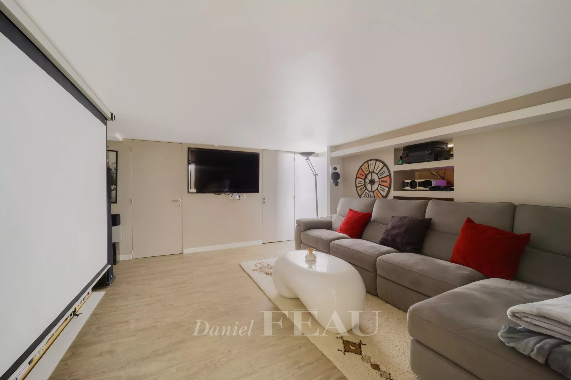 5 Bedroom Villa/Townhouse's Image 15