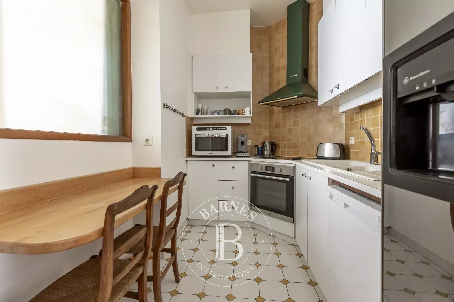 Daire Paris 8ème - picture 4