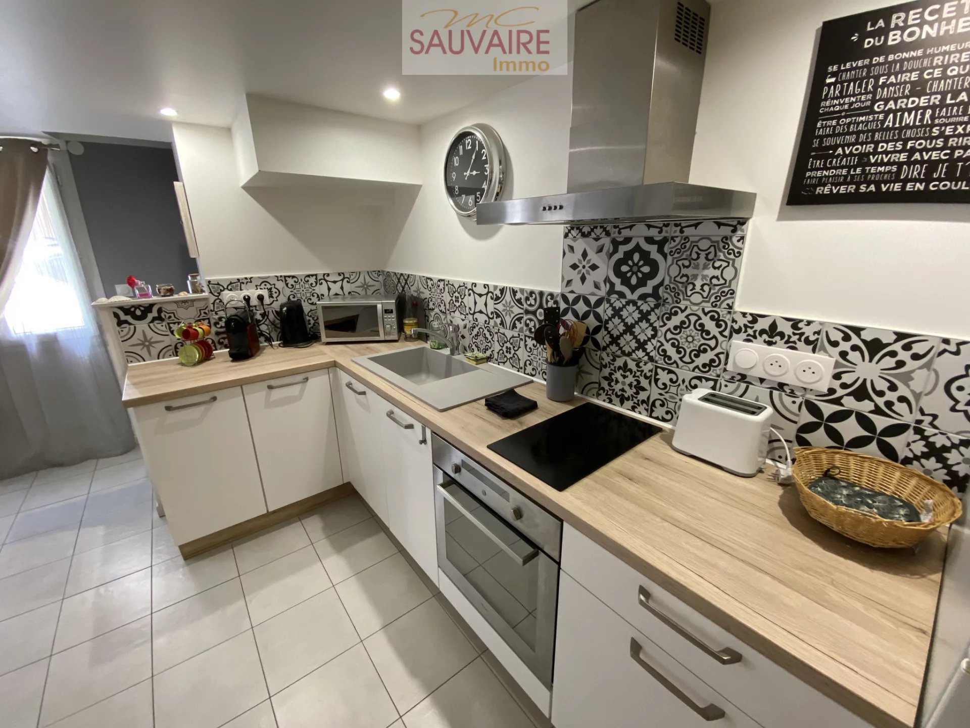 A vendre charmante maison de village entièrement rénovée