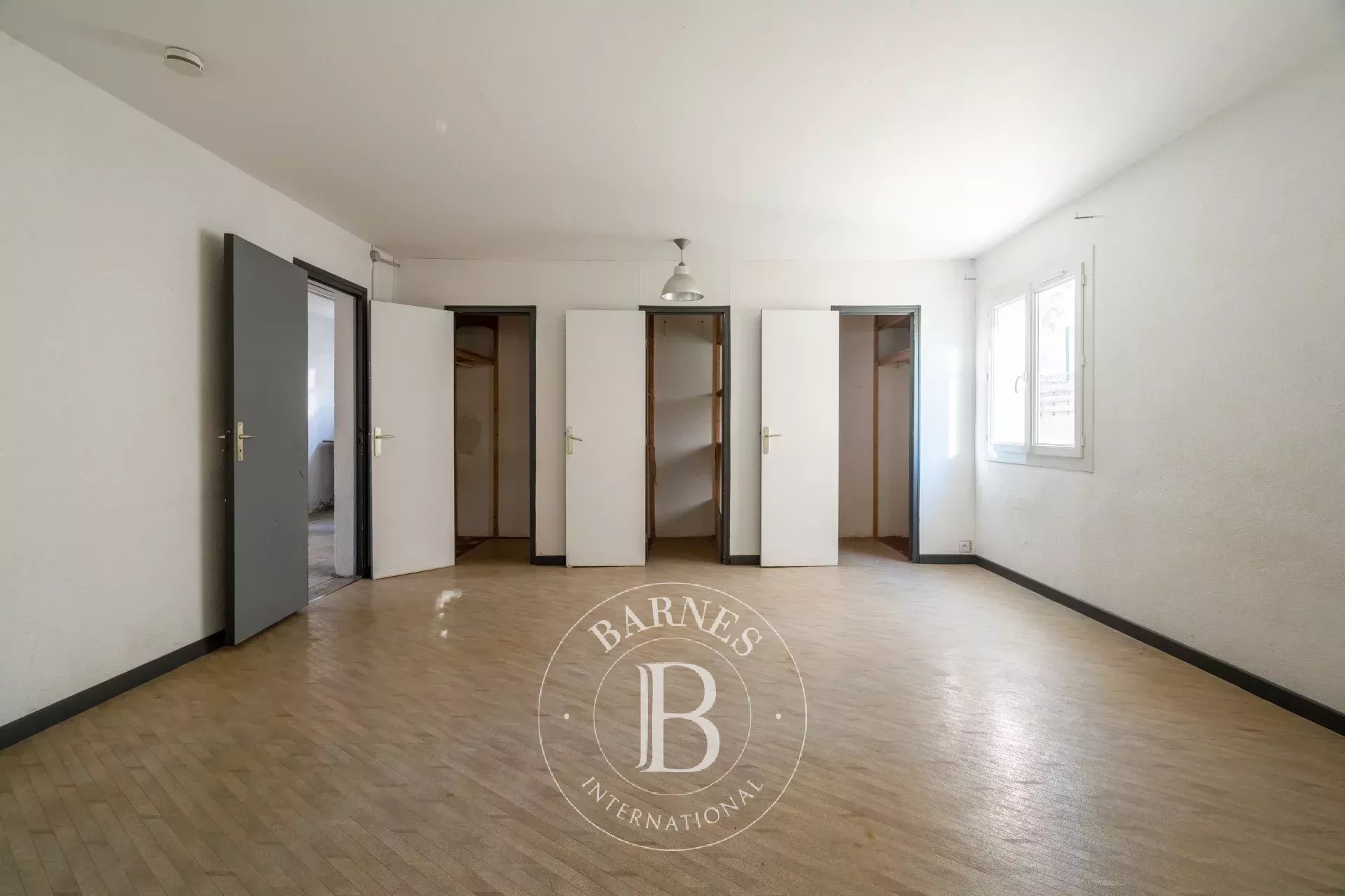 Ev Marseille 8ème - picture 13