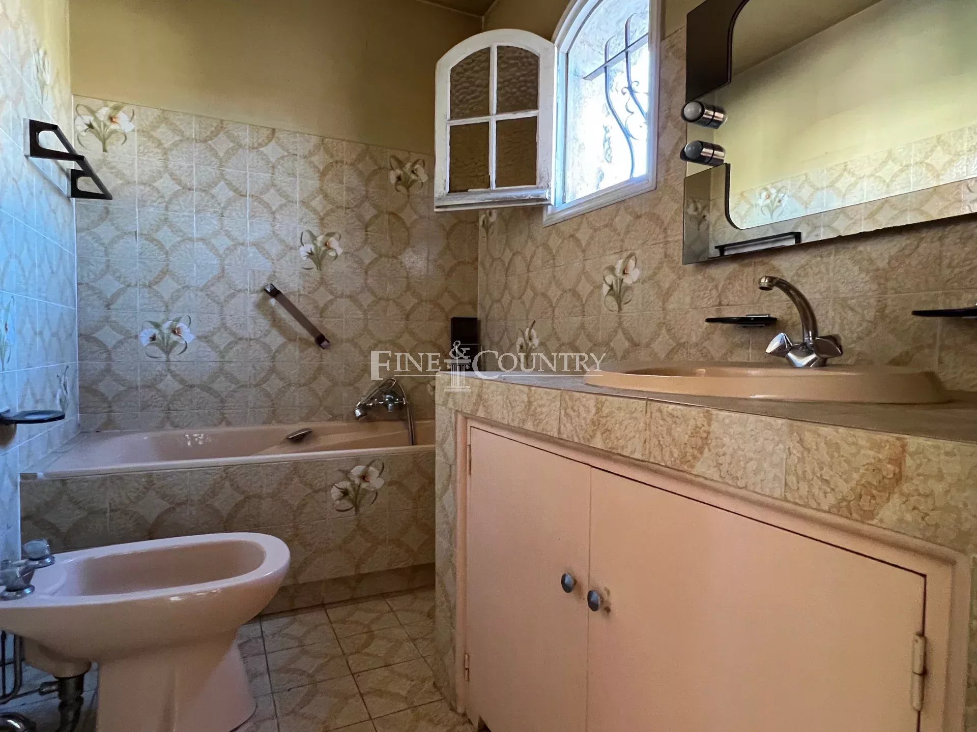 Photo of House For Sale in Mouans-Sartoux Village