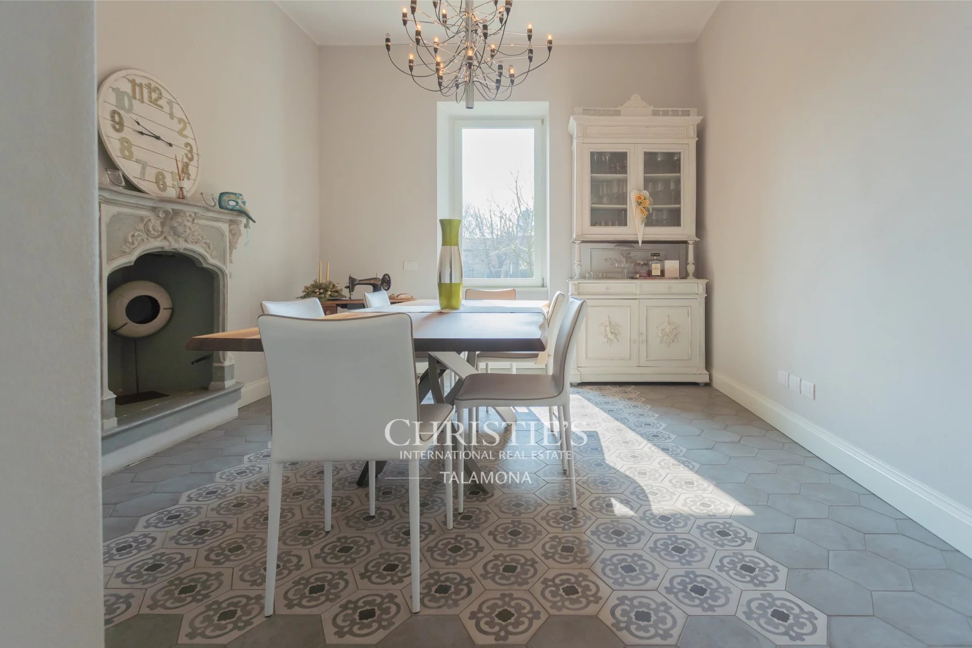 3 Bedroom Villa/Townhouse's Image 49