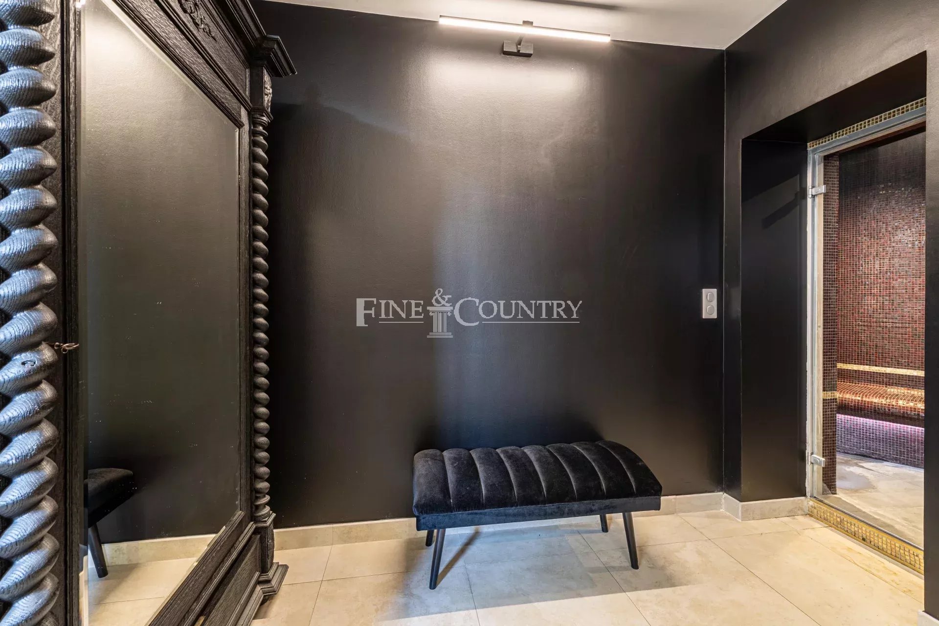 Photo of Villa for sale in Valbonne