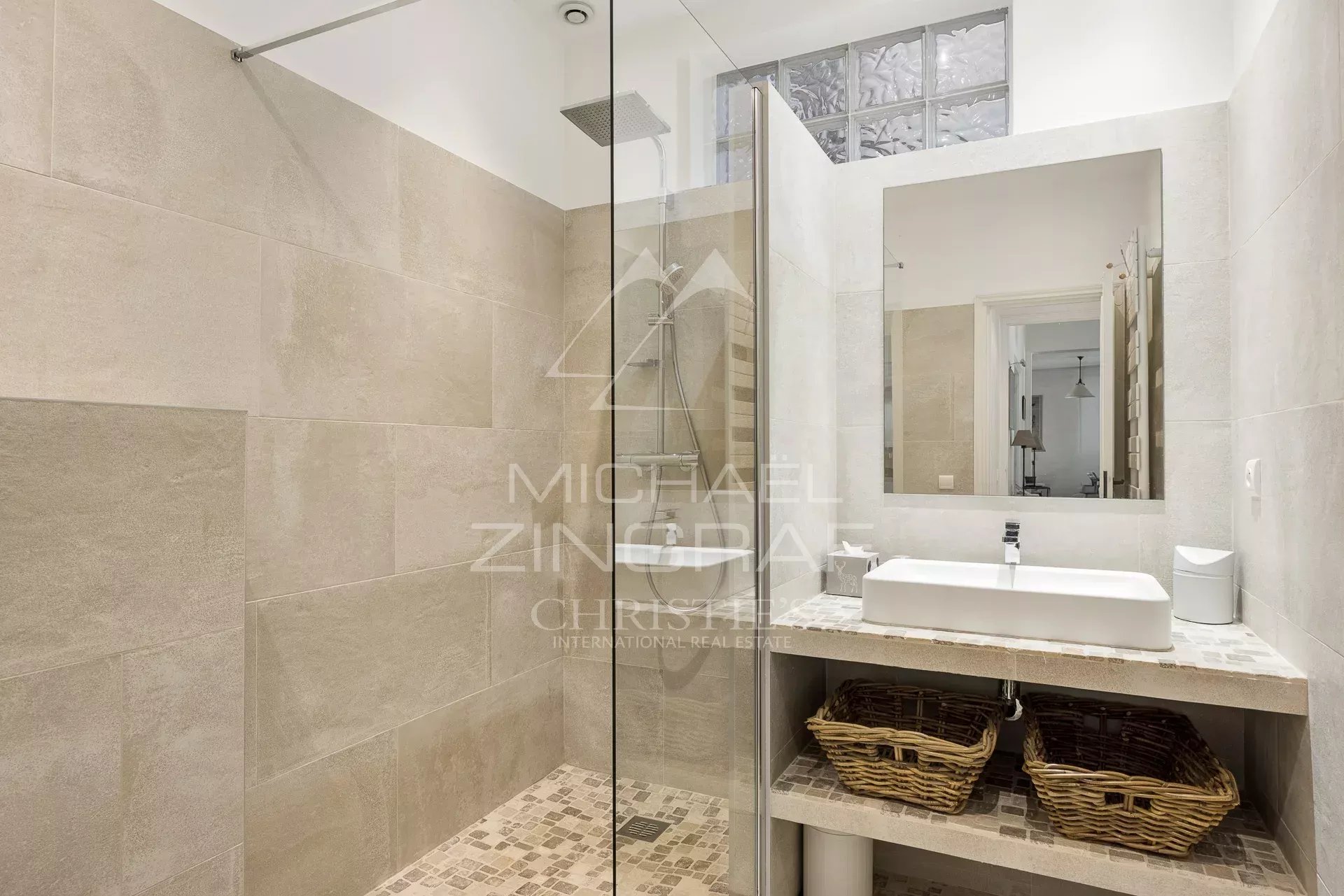 4 Bedroom Villa/Townhouse's Image 13
