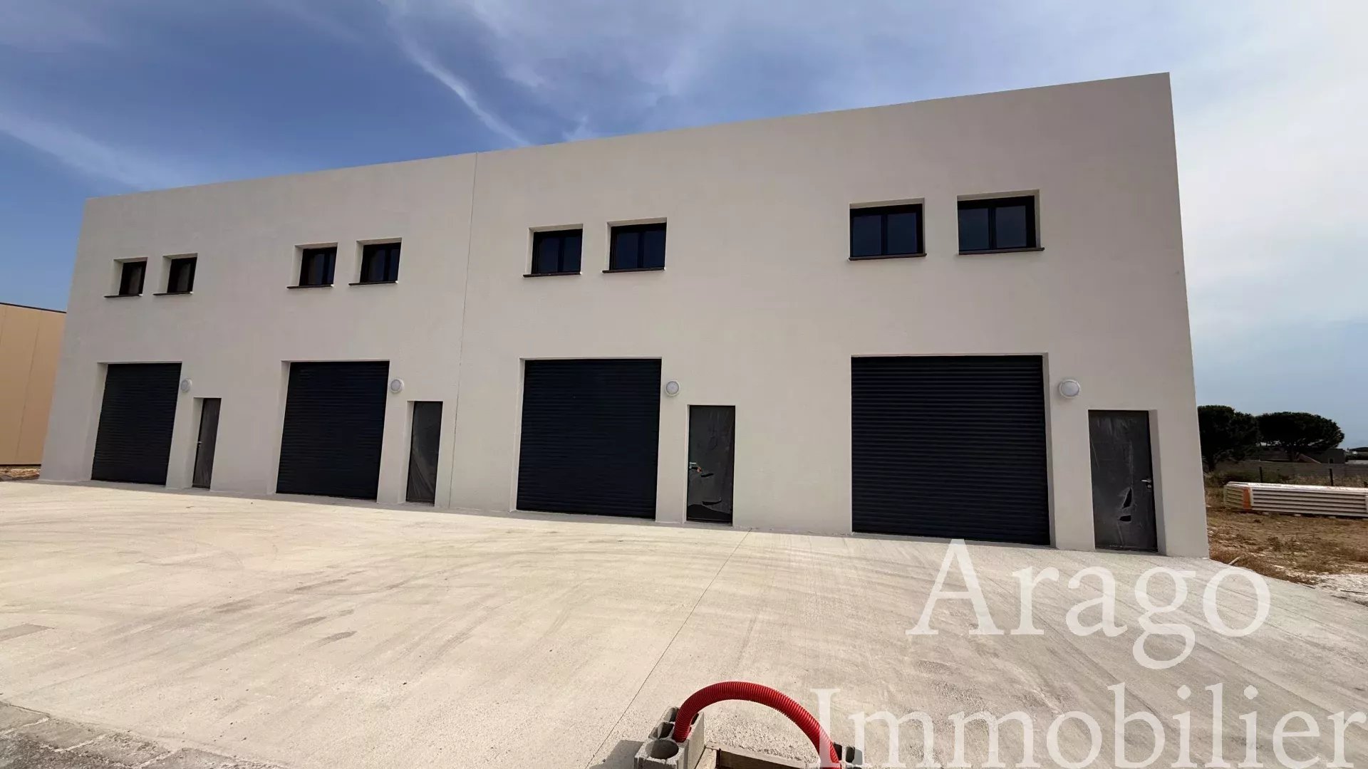 A LOUER HANGAR SAINT ESTEVE  GOOGLE