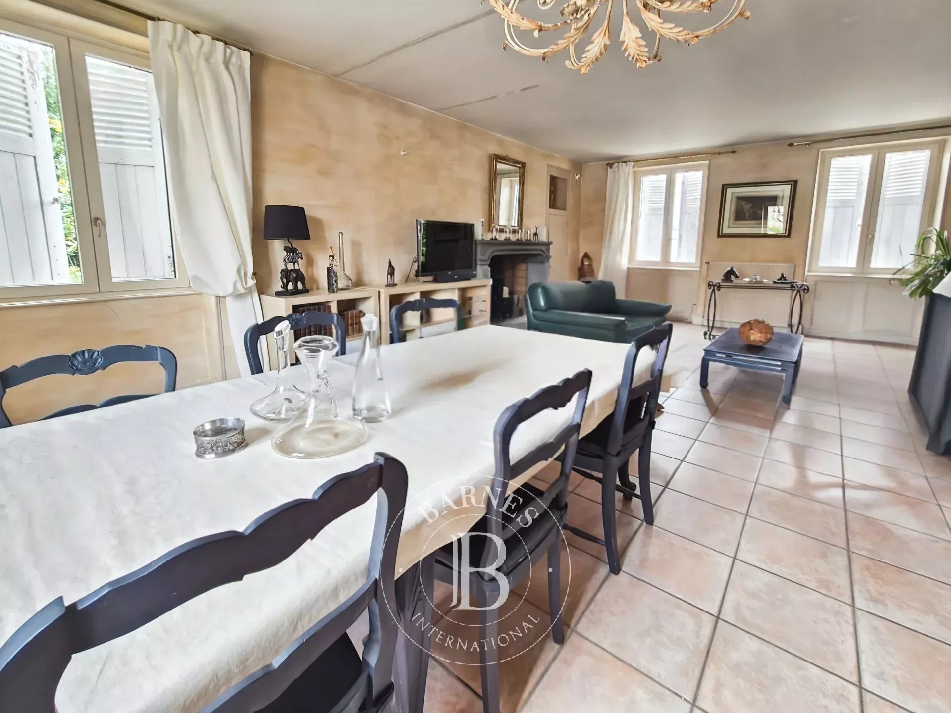 Ev Sardon - picture 8