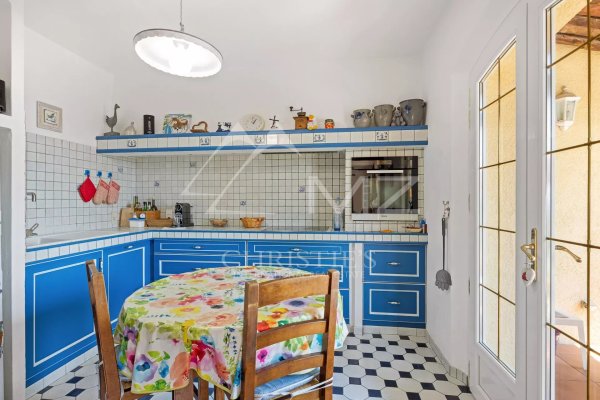 Villa with panoramic views — photo 3