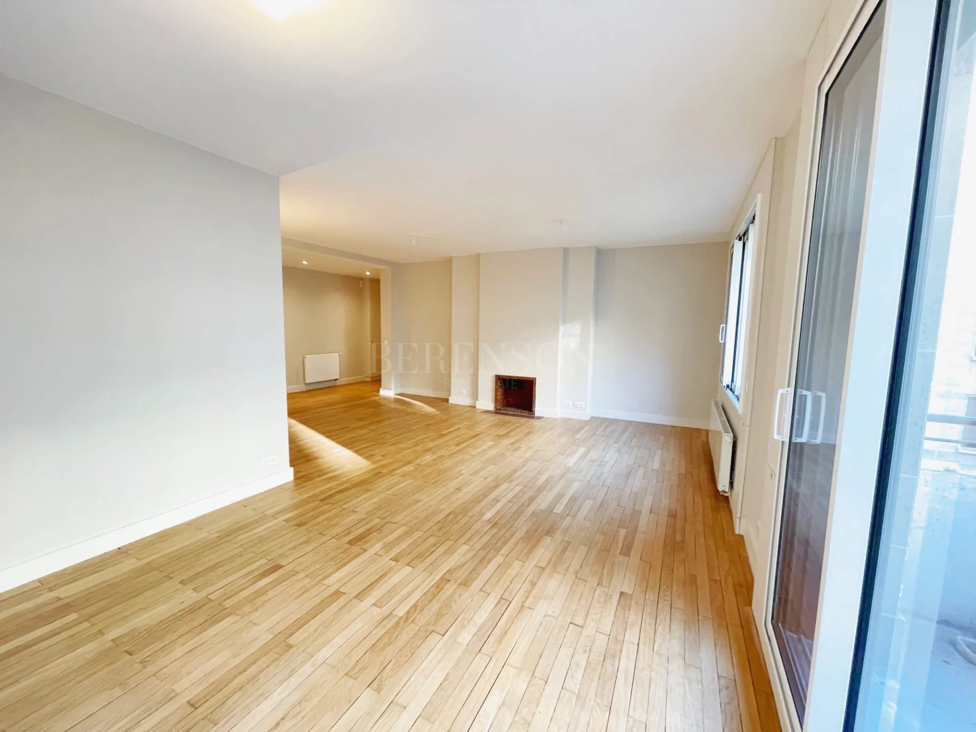 Location Appartement Paris 16ème