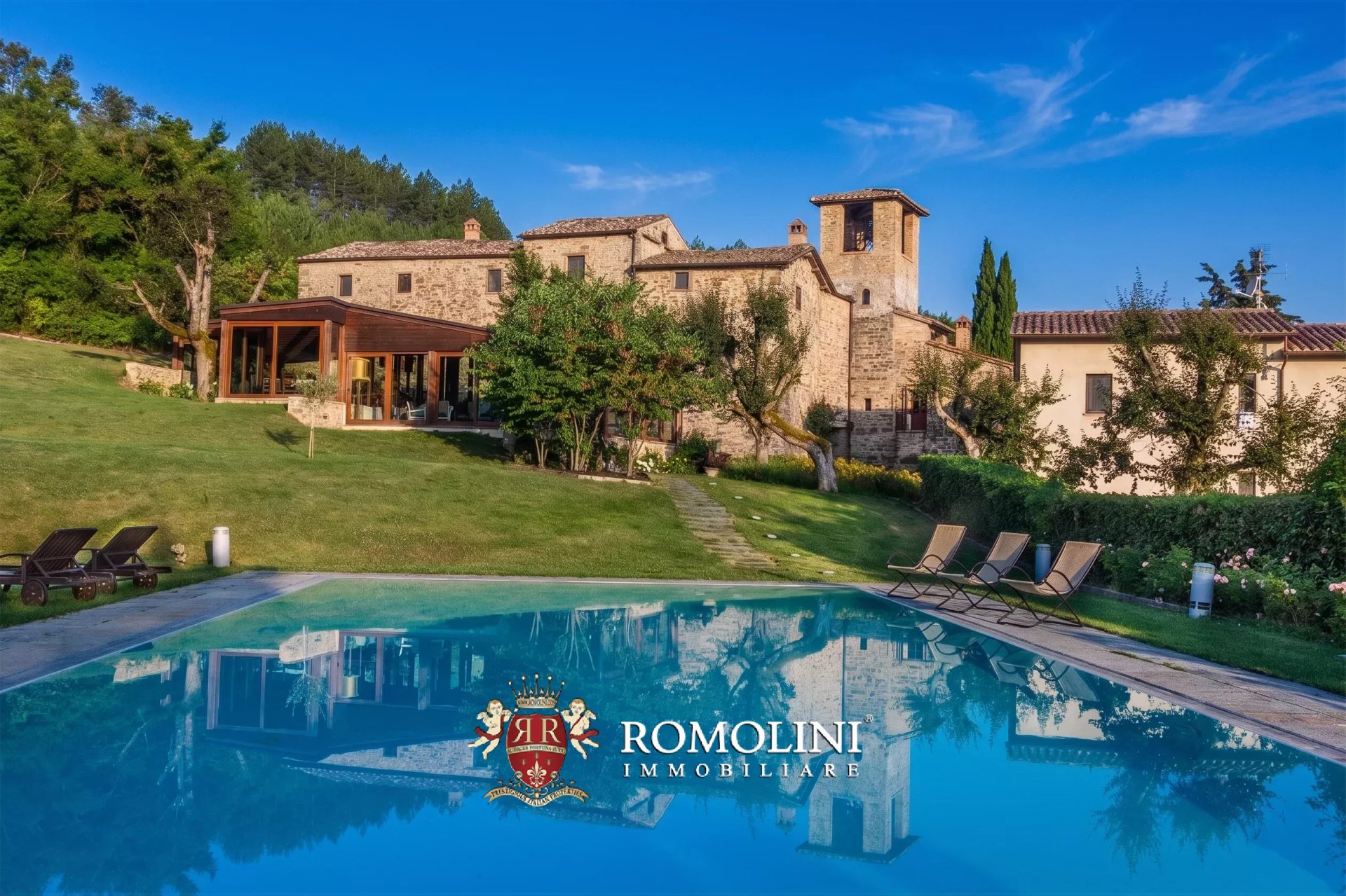 18 Bedroom Villa/Townhouse's Image 20