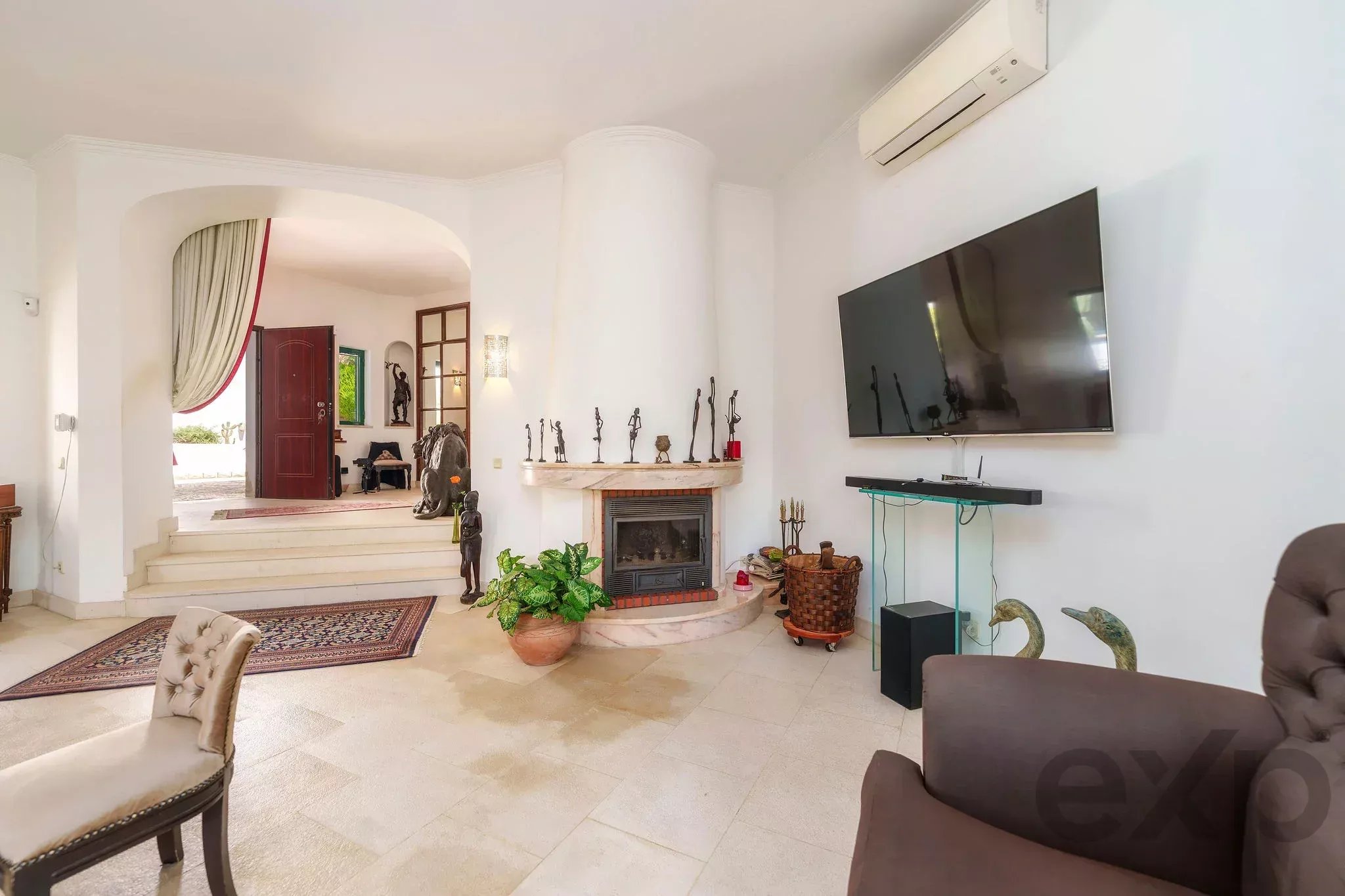 Exceptional hilltop villa with panoramic sea and countryside views 86991734 image 19