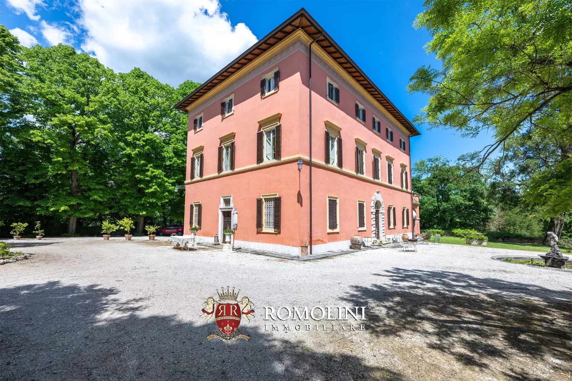26 Bedroom Villa/Townhouse's Image 7