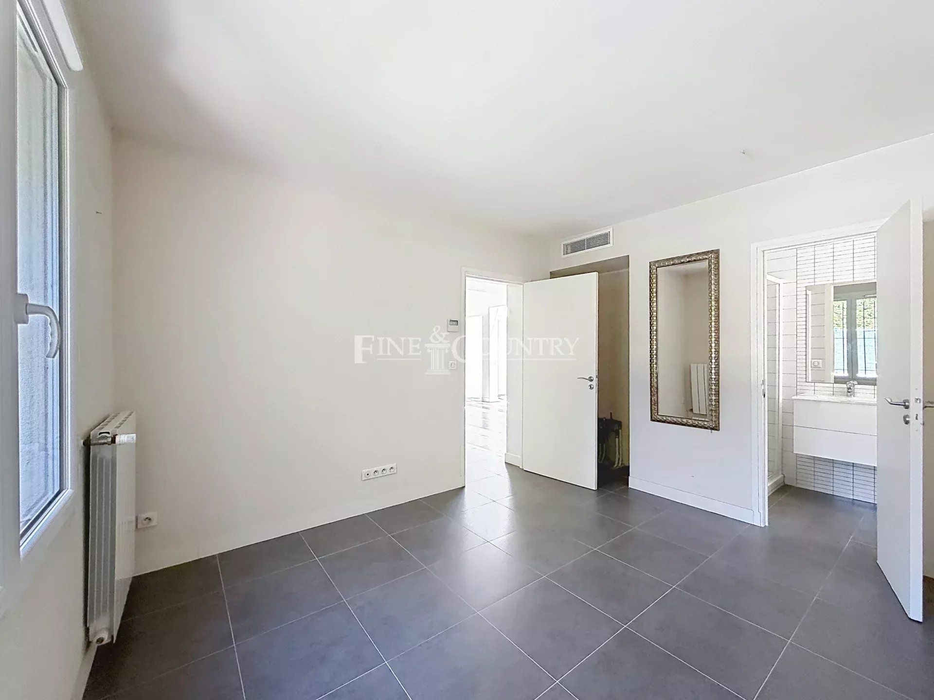 Photo of Villa for sale in Palm Beach, Cannes