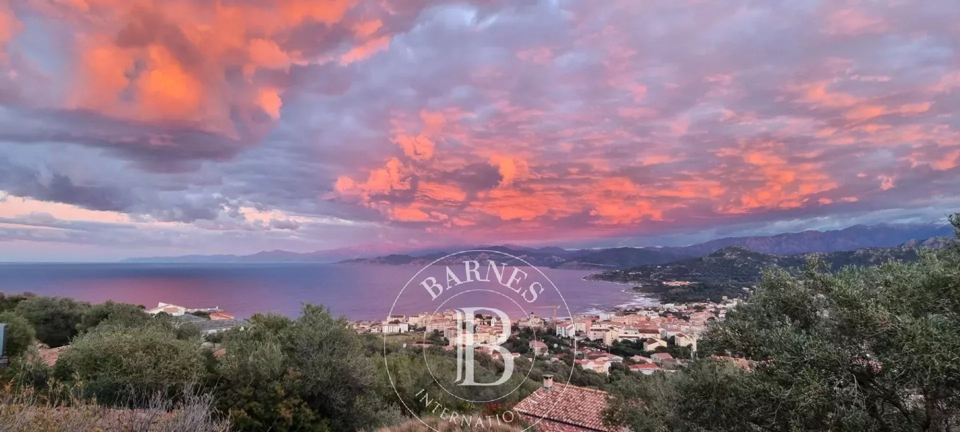 L'Ile Rousse, contemporary villa 5 bedrooms, panoramic sea and mountains views - picture 16