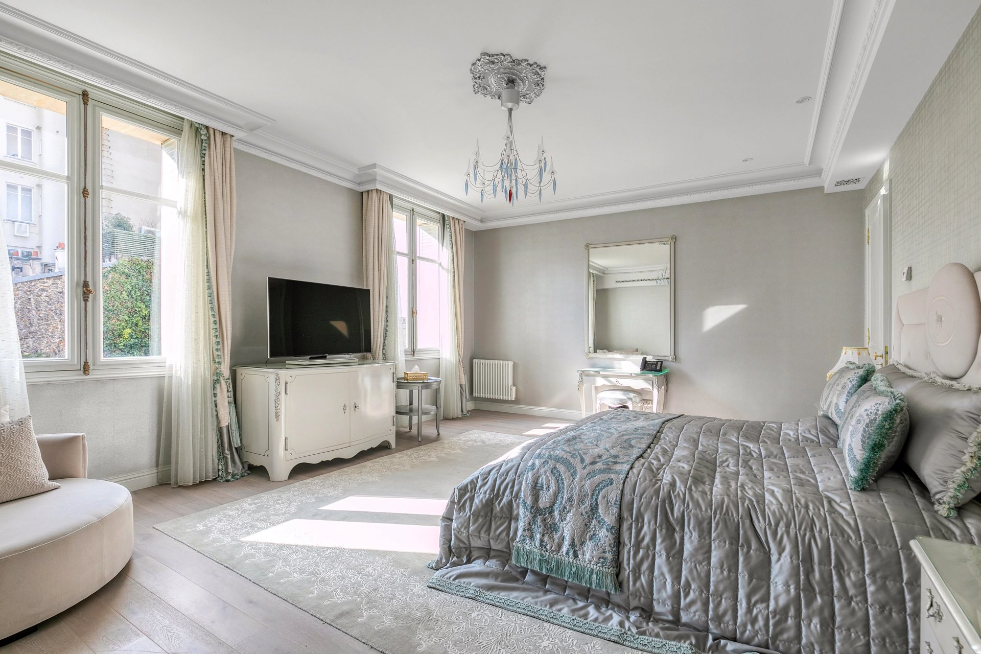 8 Bedroom Villa/Townhouse's Image 14