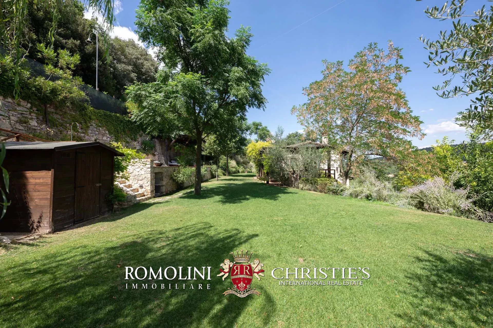 4 Bedroom Villa/Townhouse's Image 8
