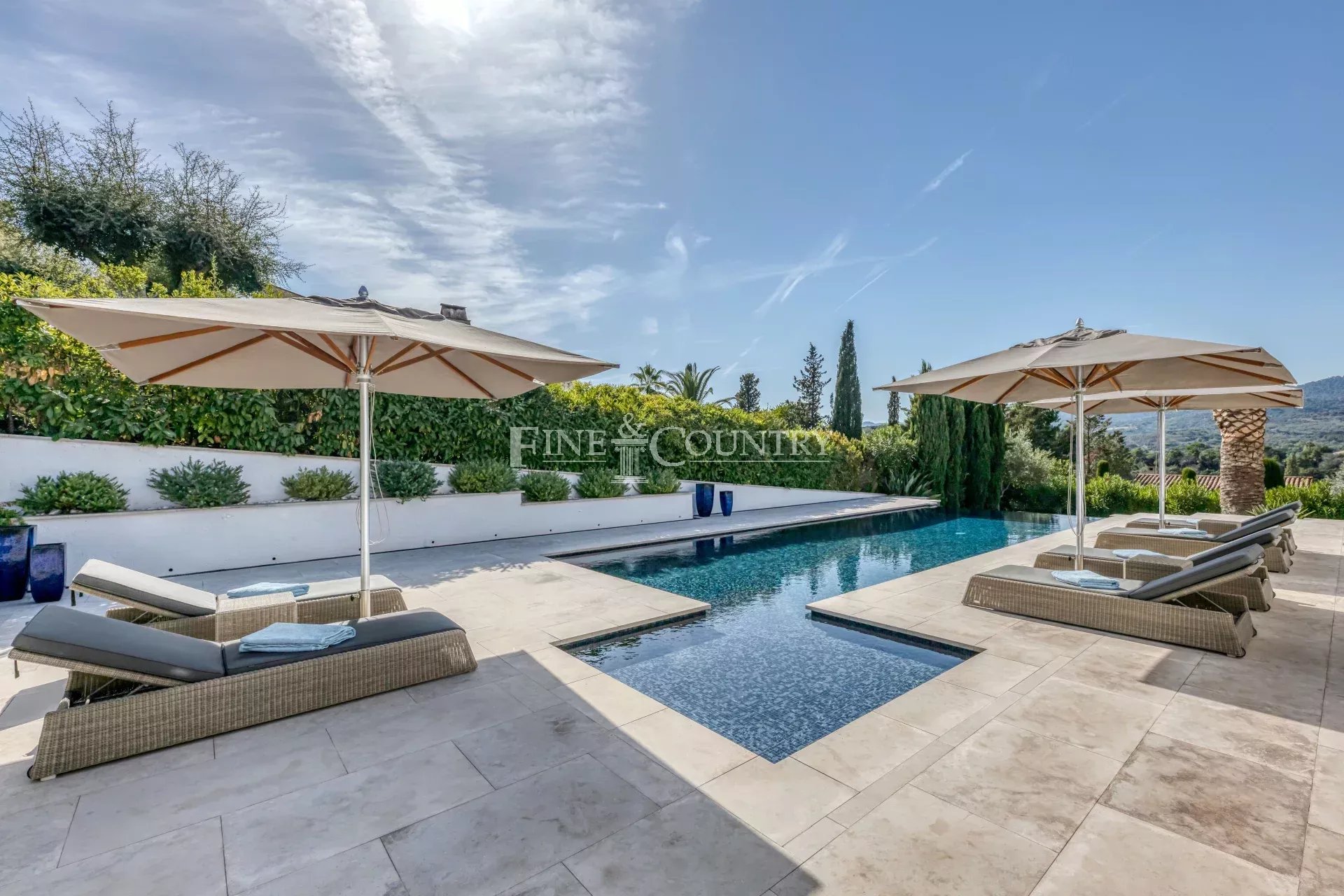 Photo of Villa for sale in Mandelieu with swimming pool and panoramic viewsl