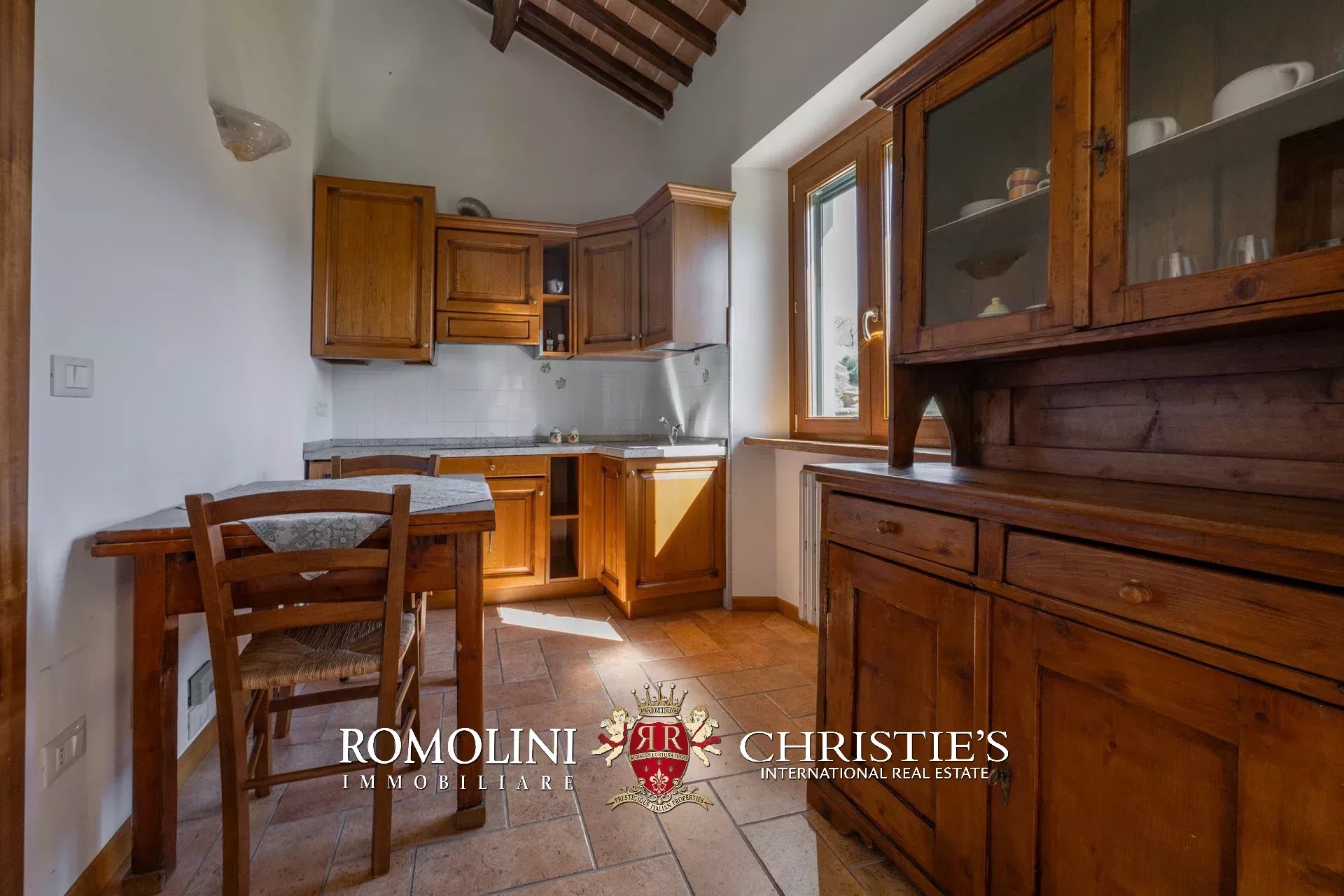 13 Bedroom Villa/Townhouse's Image 31