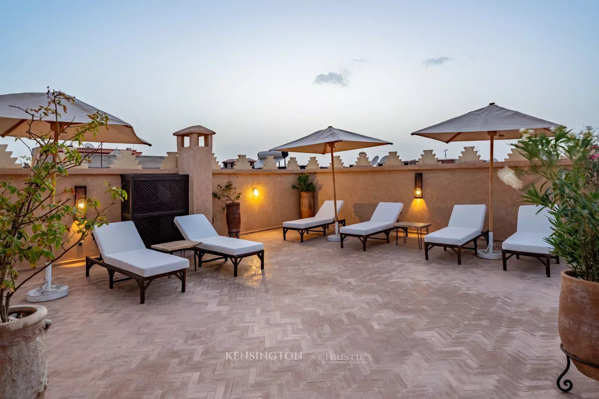 9 Bedroom Villa/Townhouse's Image 27