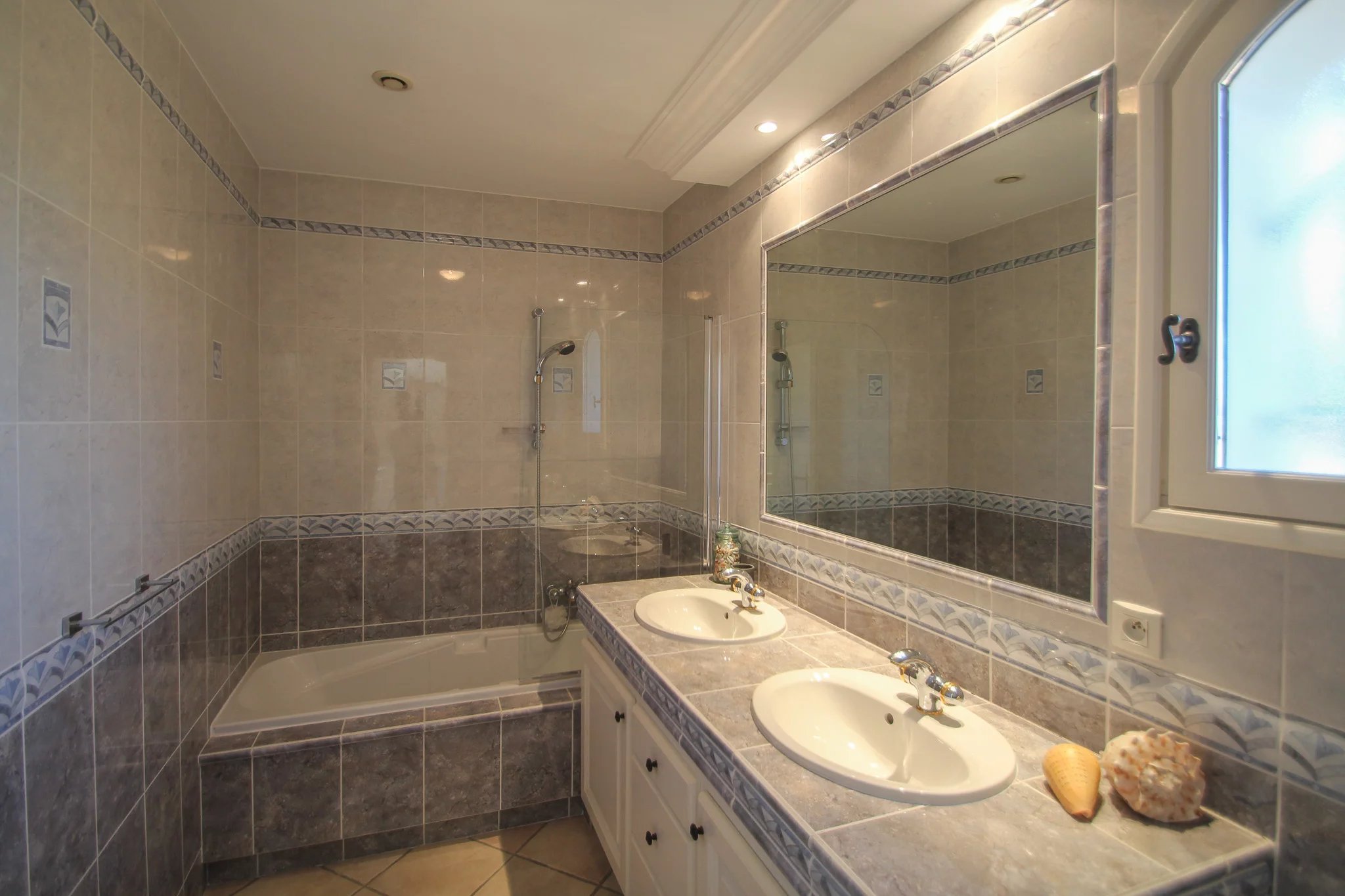 Villa d'Exception et Élégance au pied de l'Estérel