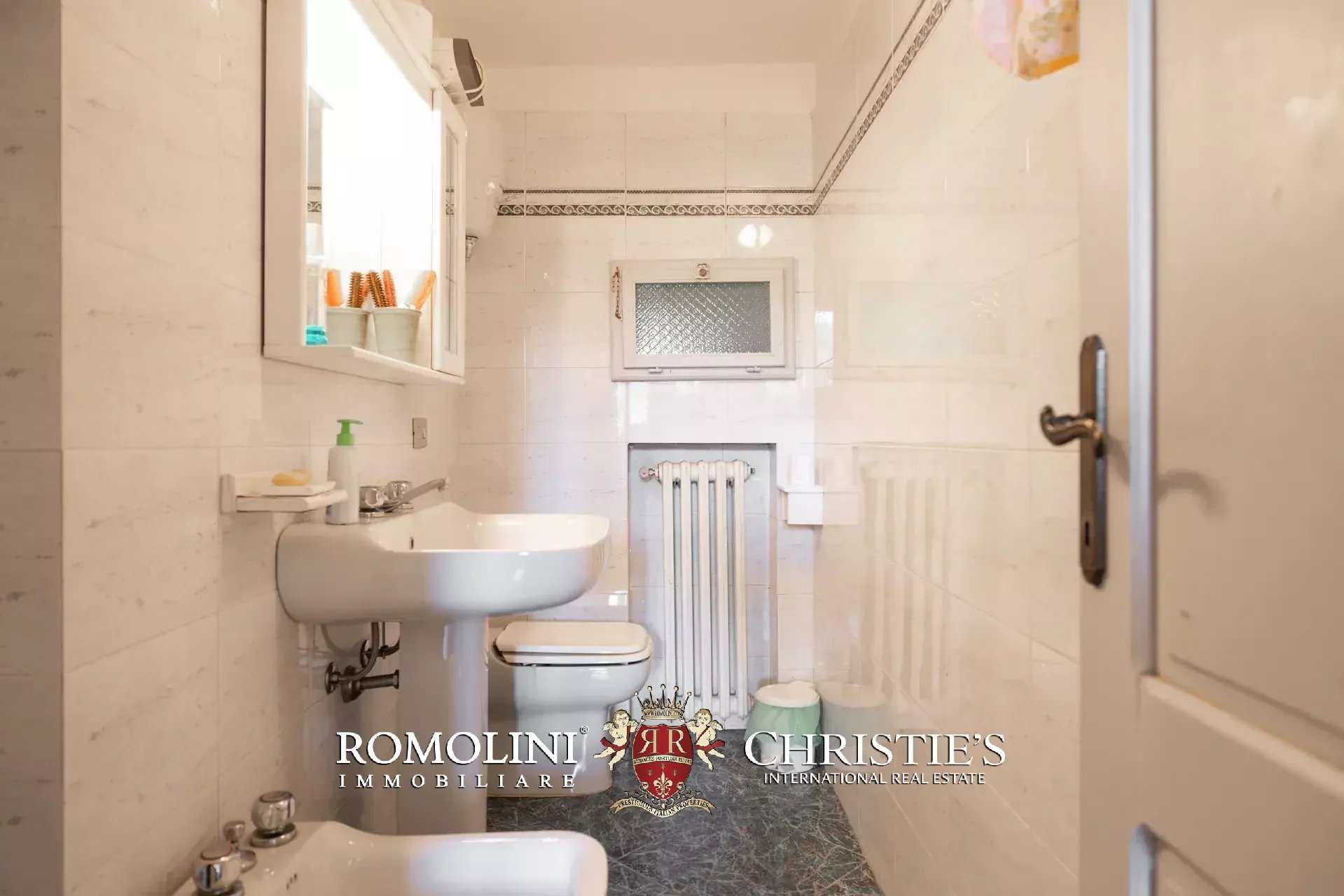 3 Bedroom Villa/Townhouse's Image 32