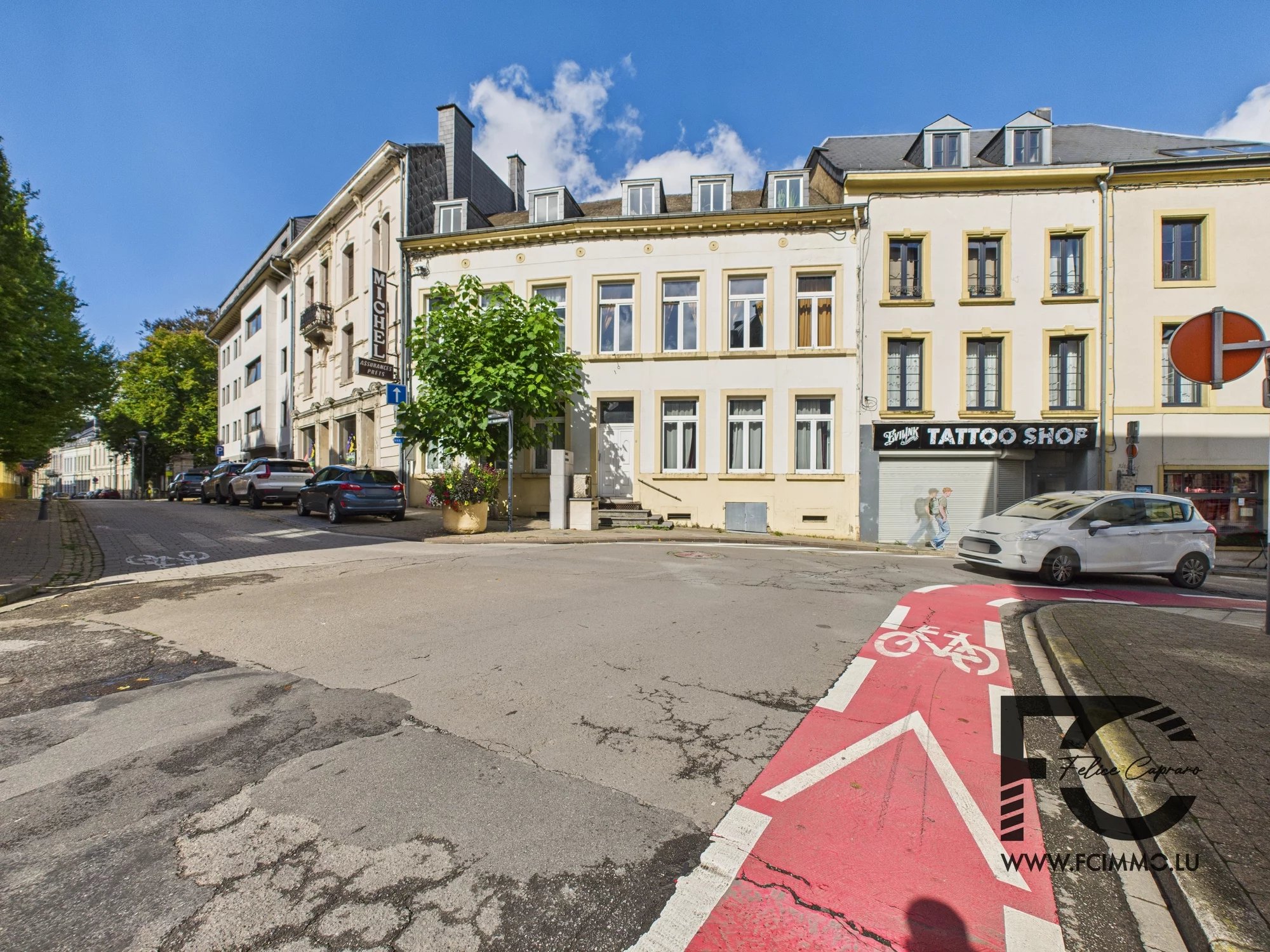 Sale Building Arlon