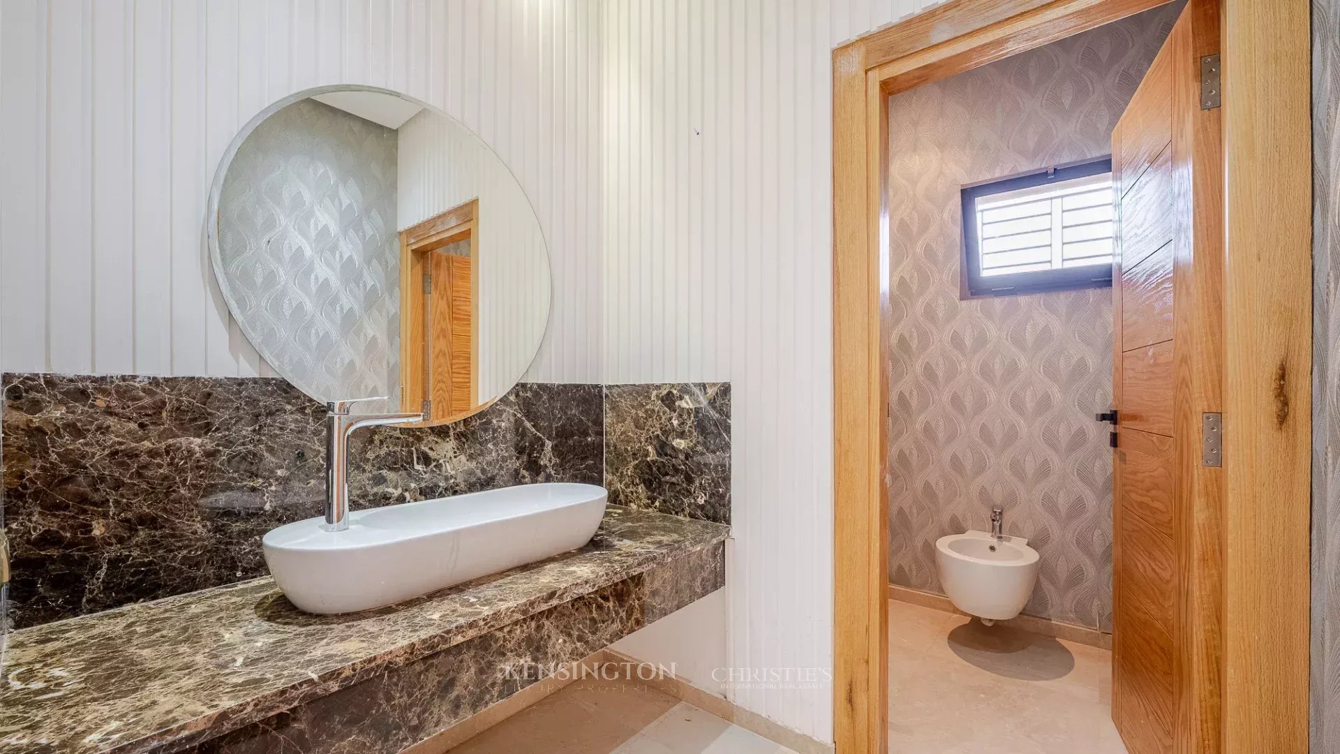 4 Bedroom Villa/Townhouse's Image 19