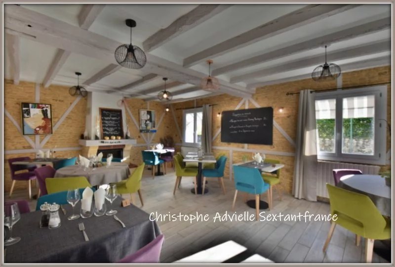 Bergerac proche, restaurant bistronomique avec grandes terrasses, à l'étage logement de fonction