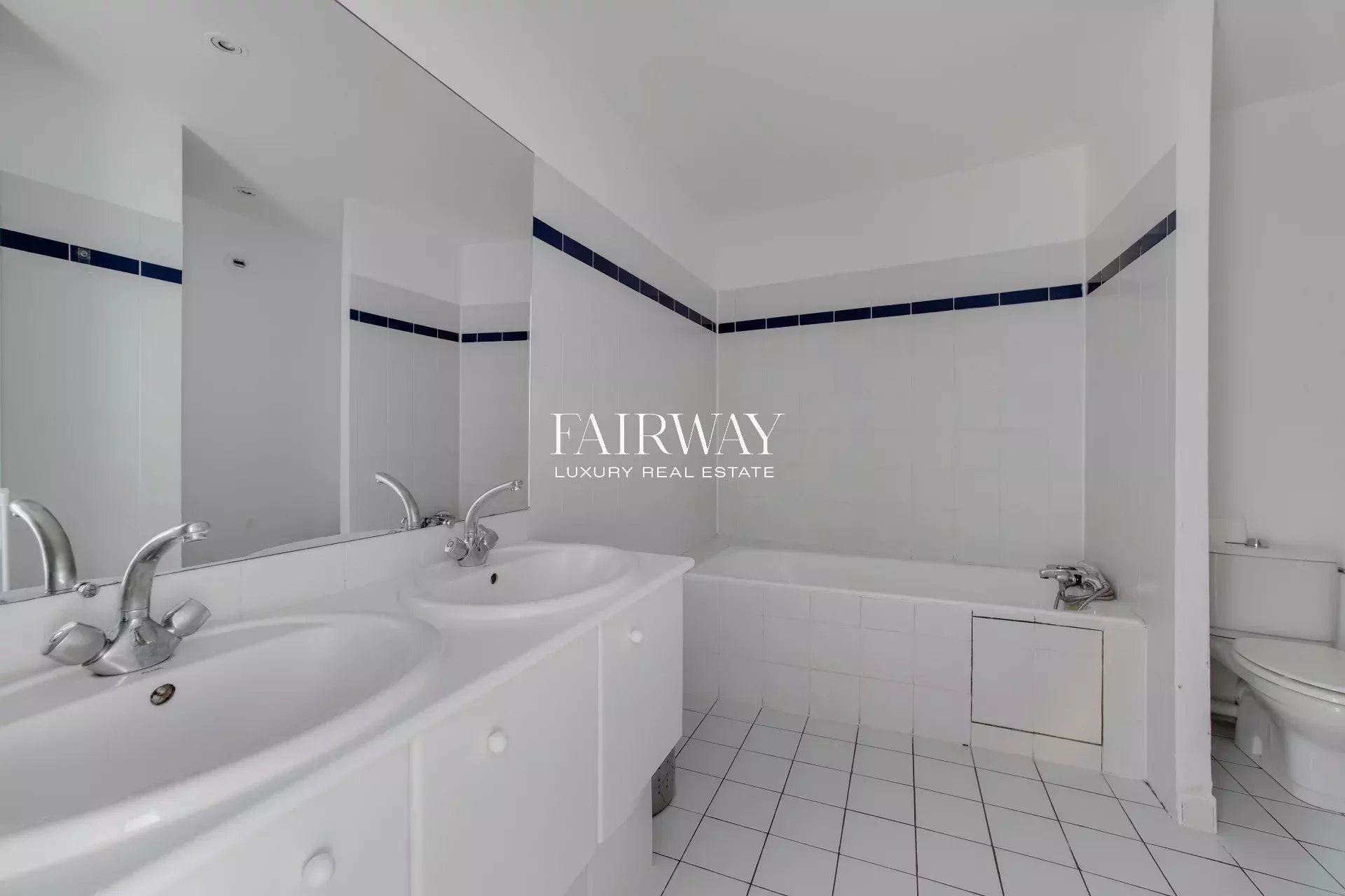 Appartement familial - 5 chambres - Parc Monceau - Parking - Calme absolu