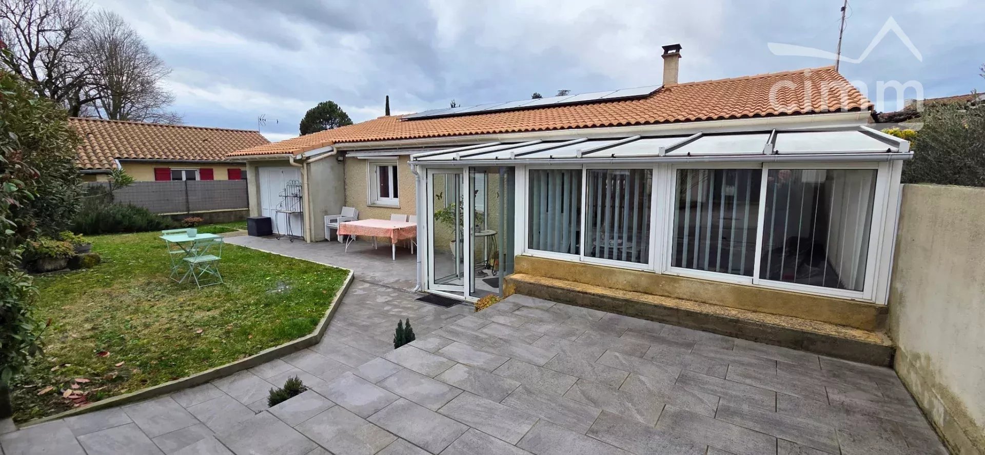 Agence immobilière de 