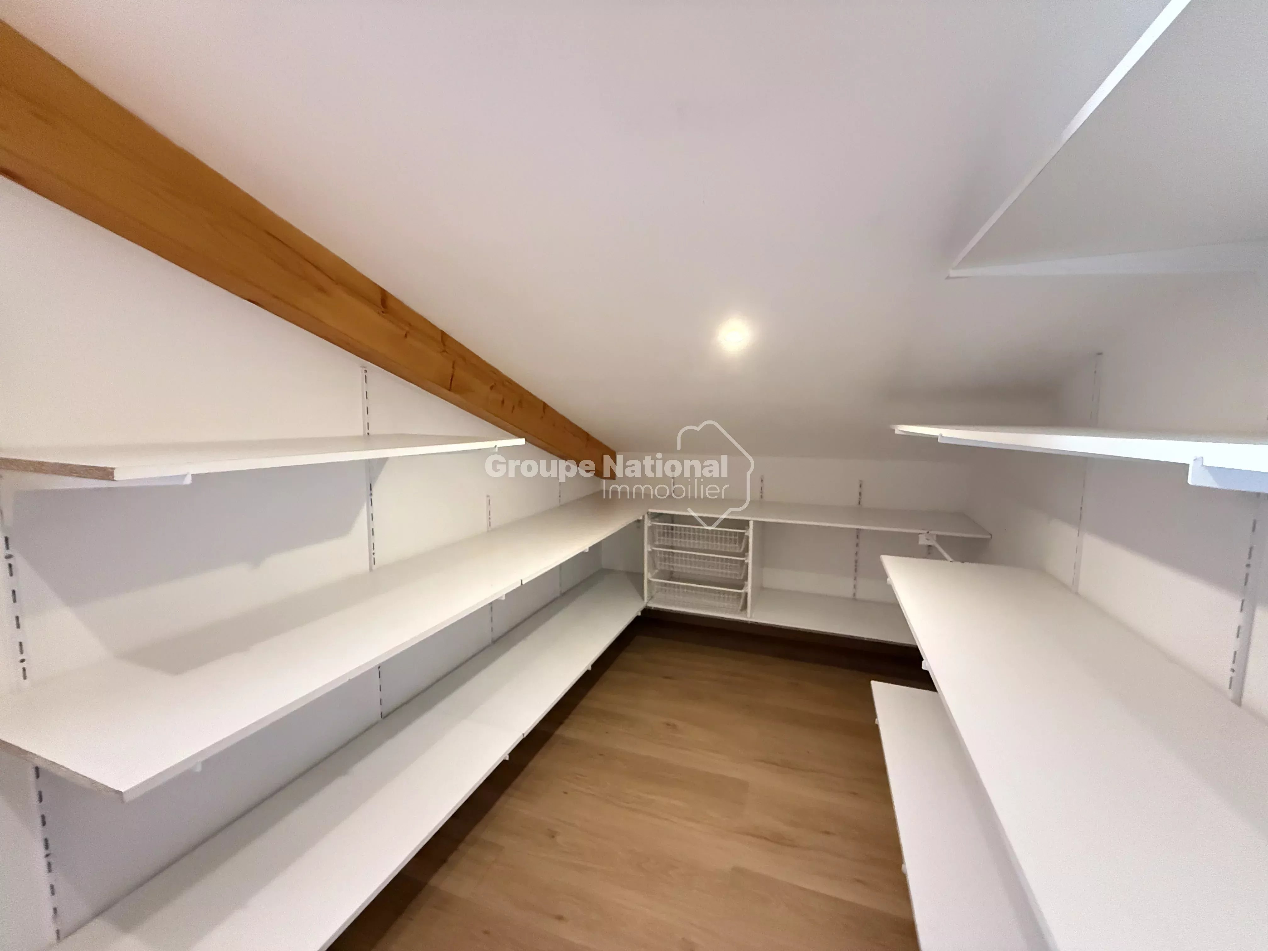 CHATEAURENARD - Maison 5 pièces 134,79 M²
