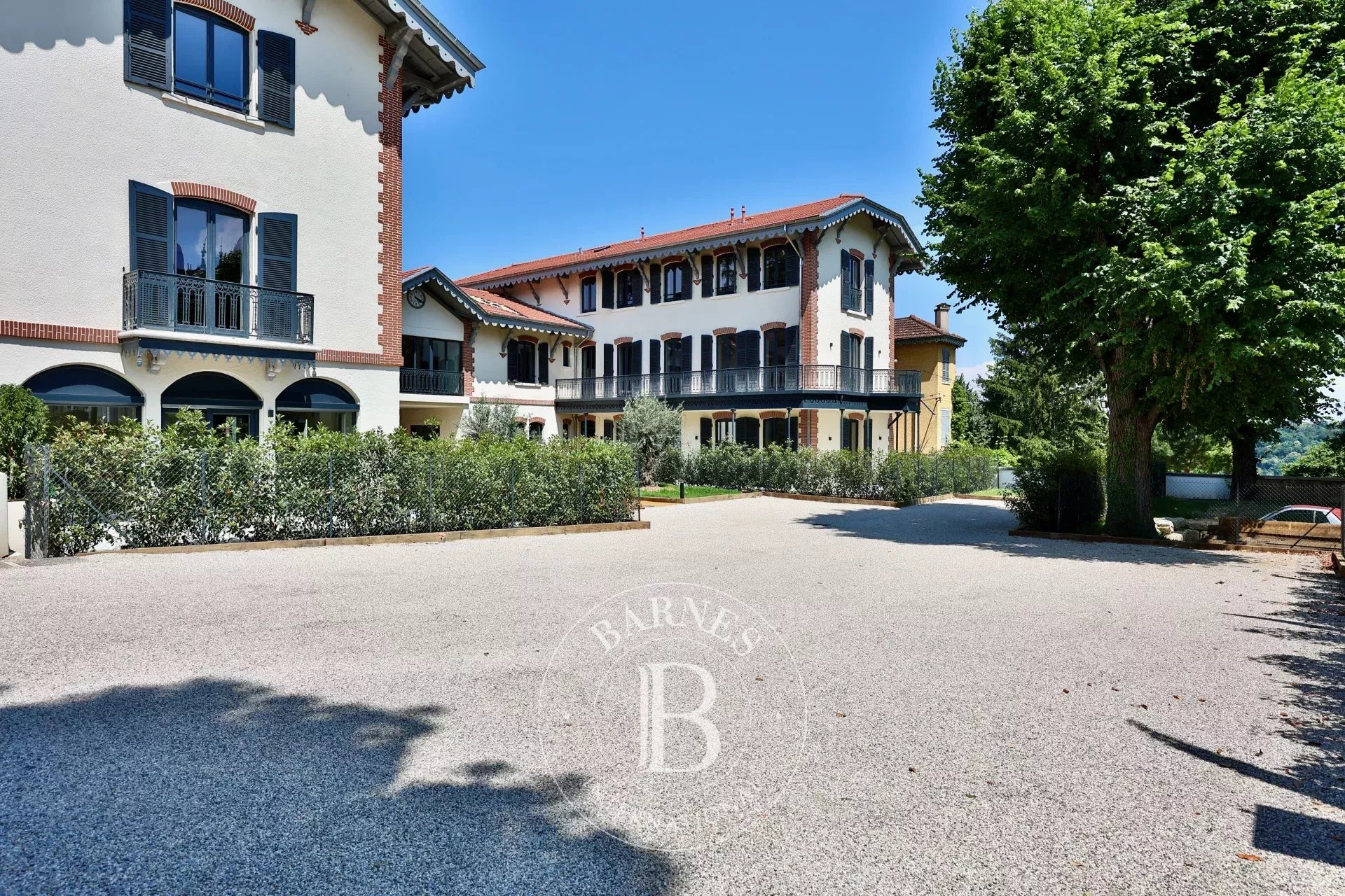 Daire Saint-Cyr-au-Mont-d'Or