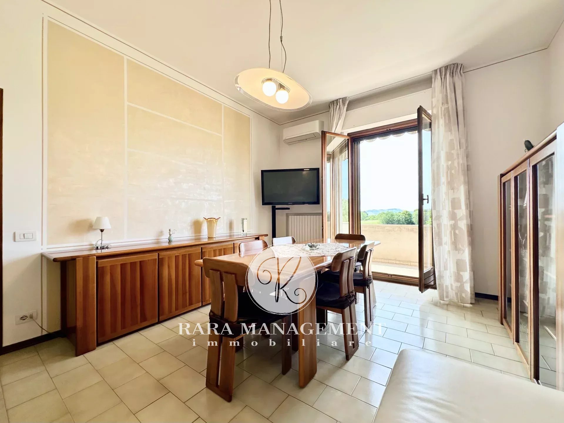 PORTO SANT'ELPIDIO, ZONA CRETAROLA | ARREDATO | NO CONDOMINIO | 2 CAMERE MATRIMONIALI | 2 BALCONI | MANSARDA | POSTO AUTO ESCLUSIVO | CORTE ESCLUSIVA | ZONA RESIDENZIALE RISERVATA E BEN SERVITA |