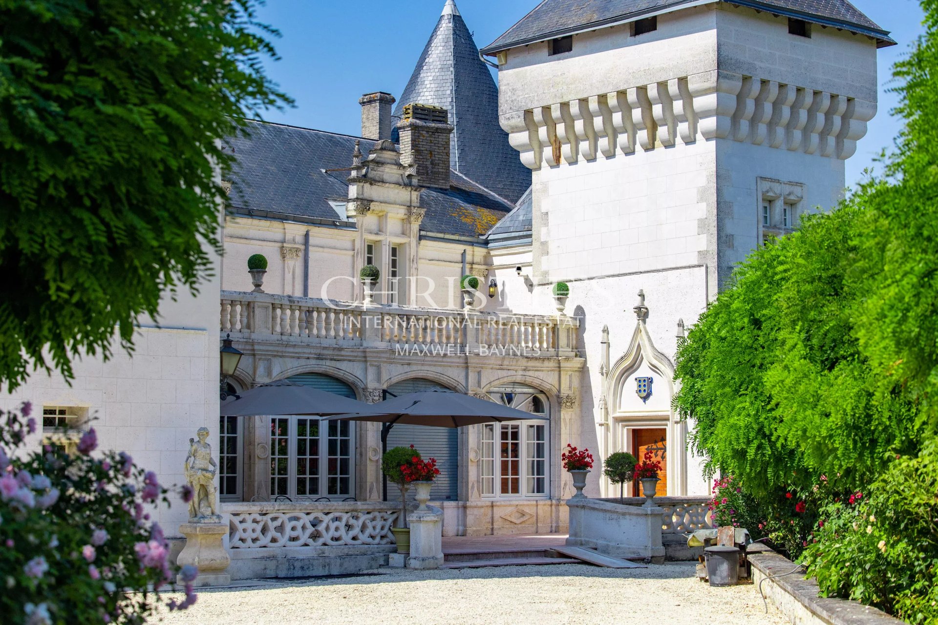 14 Bedroom Chateau's Image 3