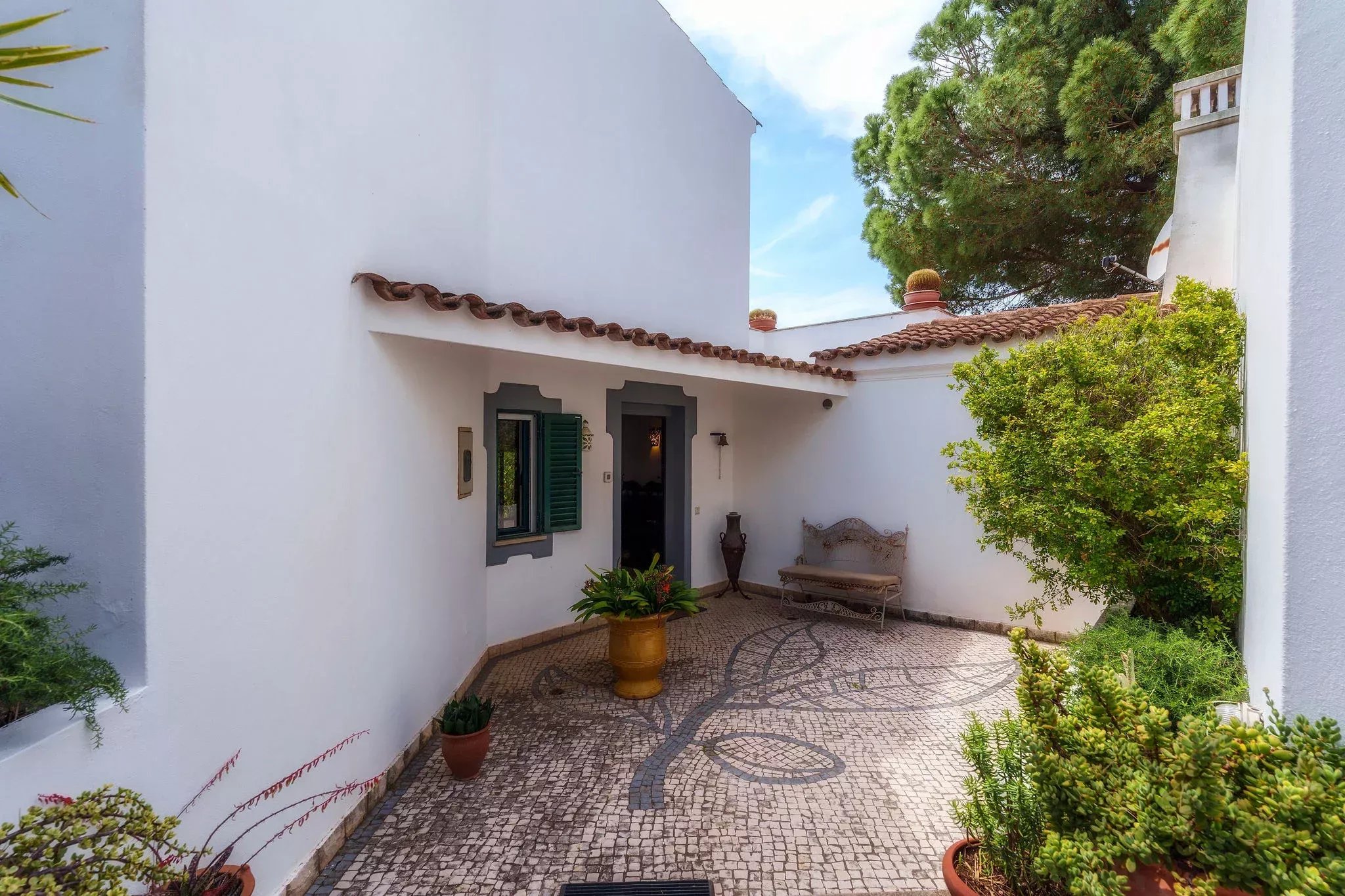 Exceptional hilltop villa with panoramic sea and countryside views 86991734 image 14