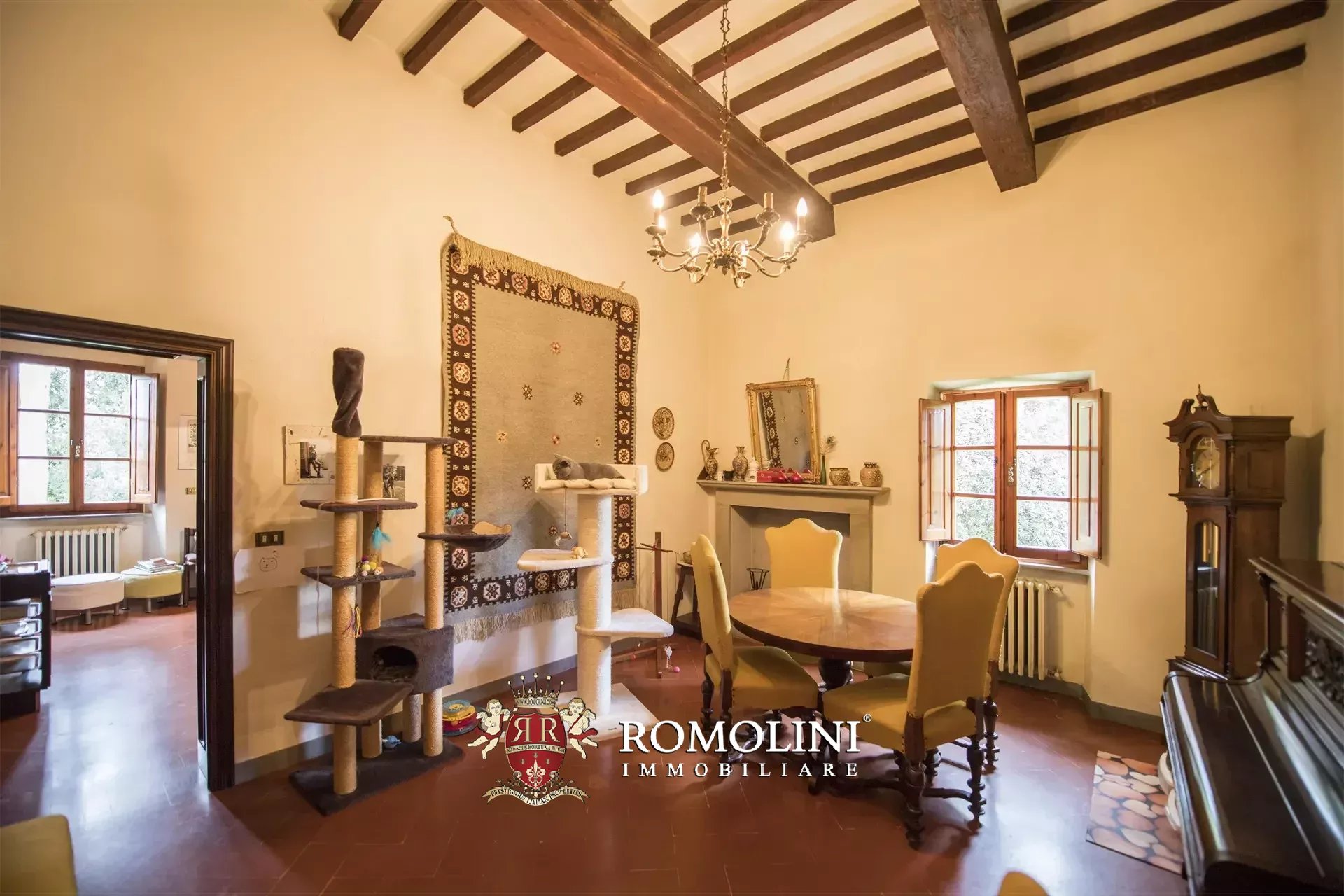 6 Bedroom Villa/Townhouse's Image 37