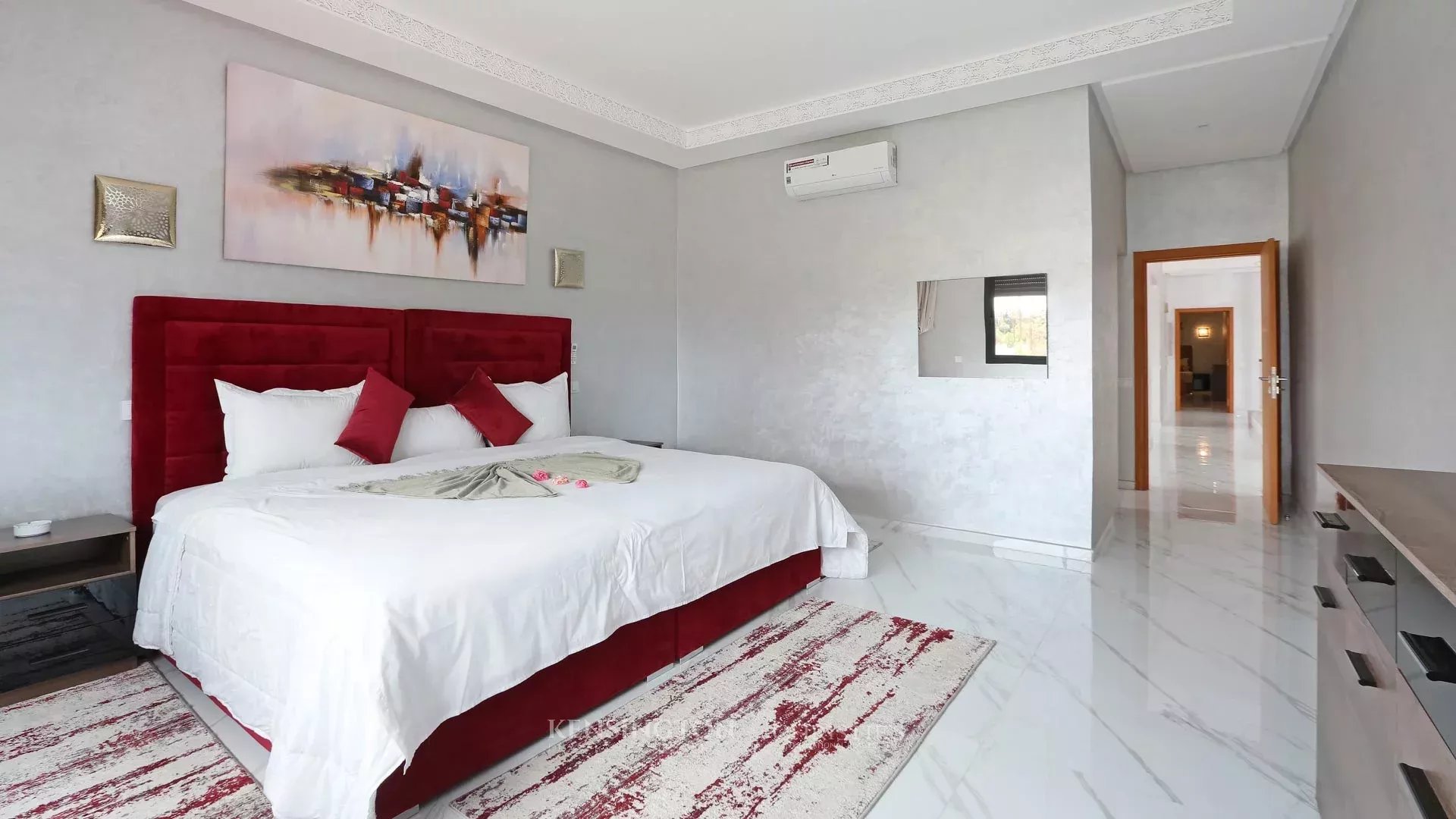 7 Bedroom Villa/Townhouse's Image 27