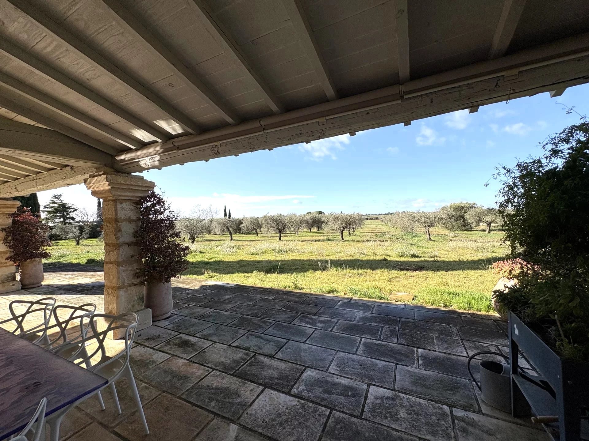 Propriété d'exception proche d'Arles