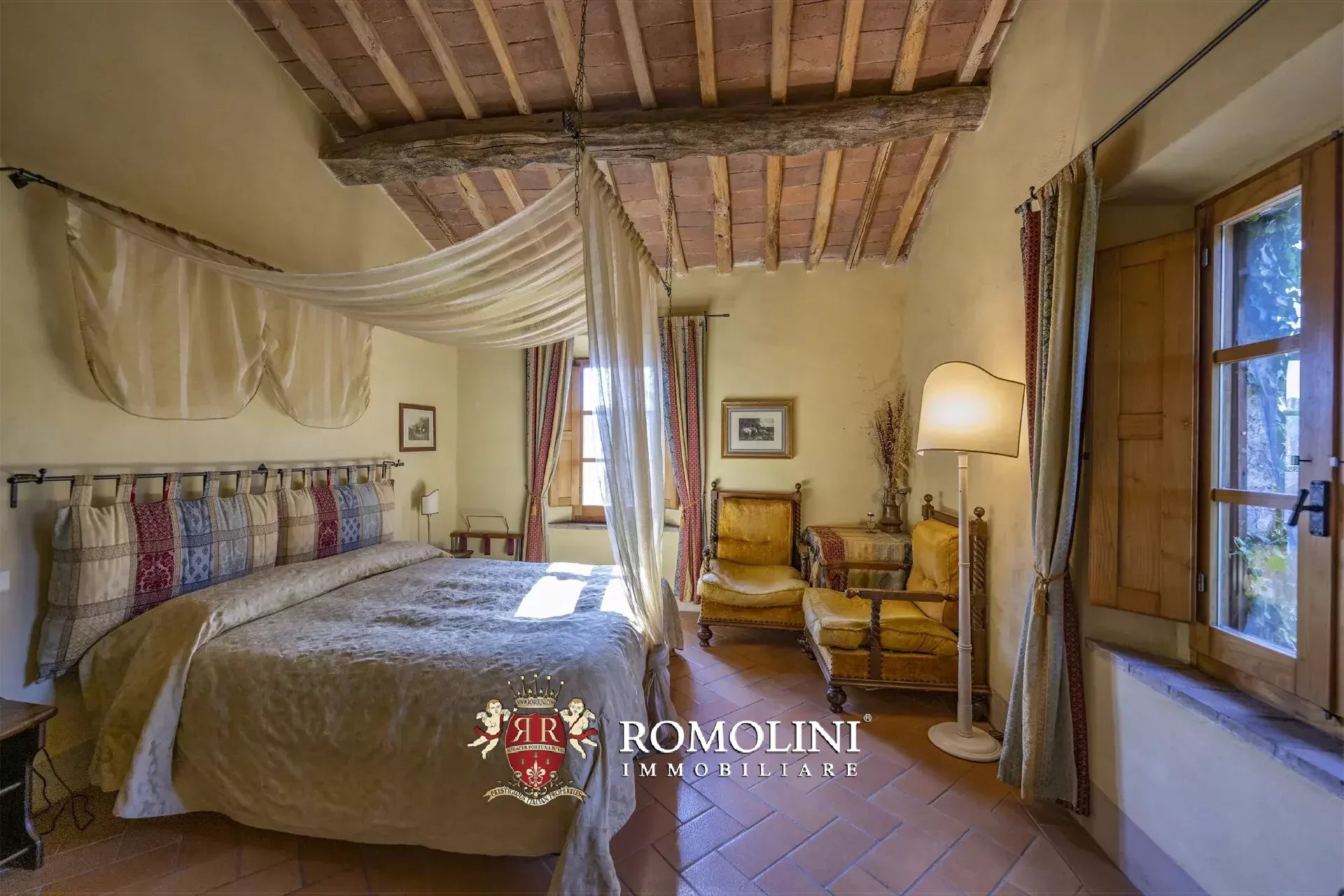 9 Bedroom Horse Property's Image 96
