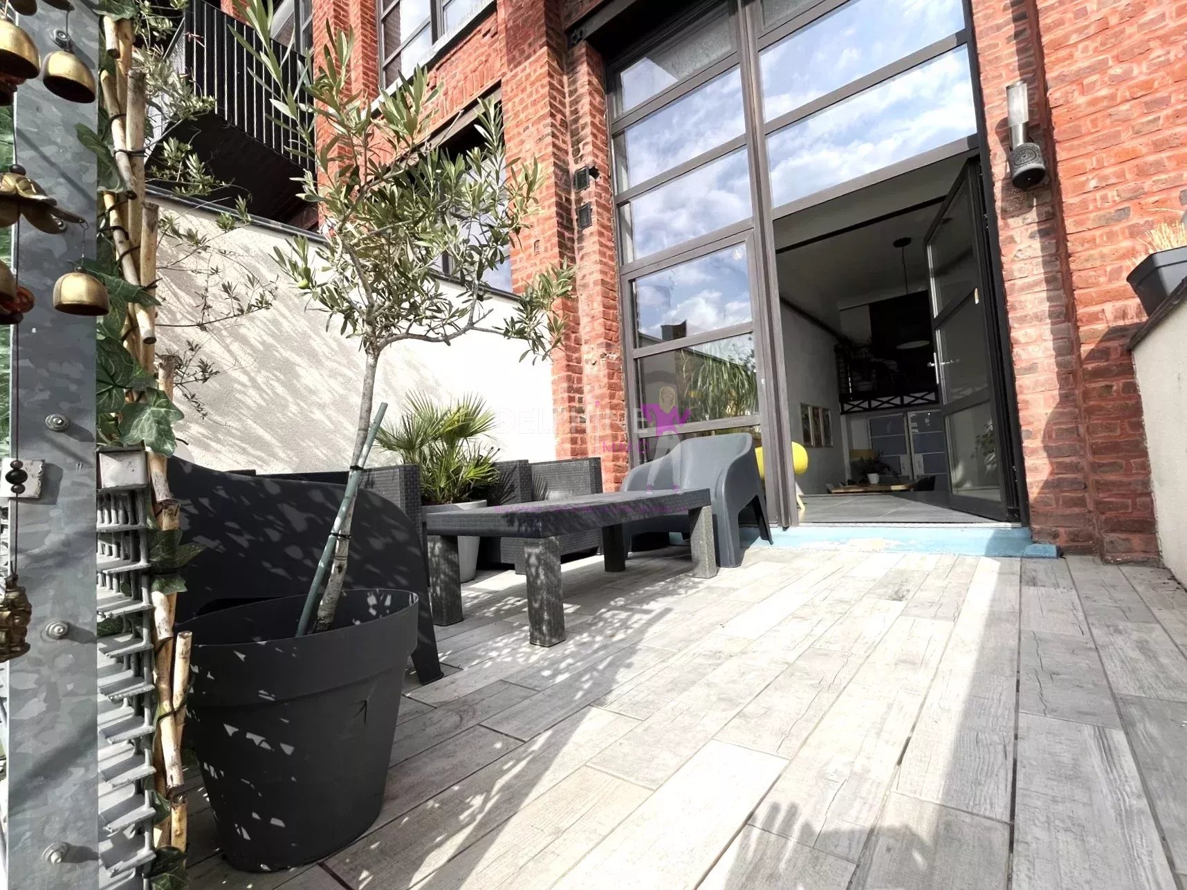 Agence immobilière de 