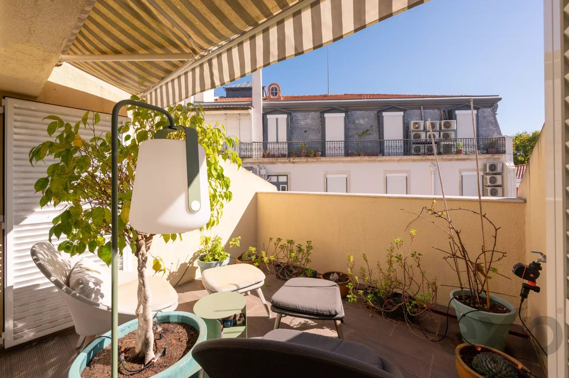 Elegant T2 + 1 Penthouse in Downtown Lisbon 86935832 image 53