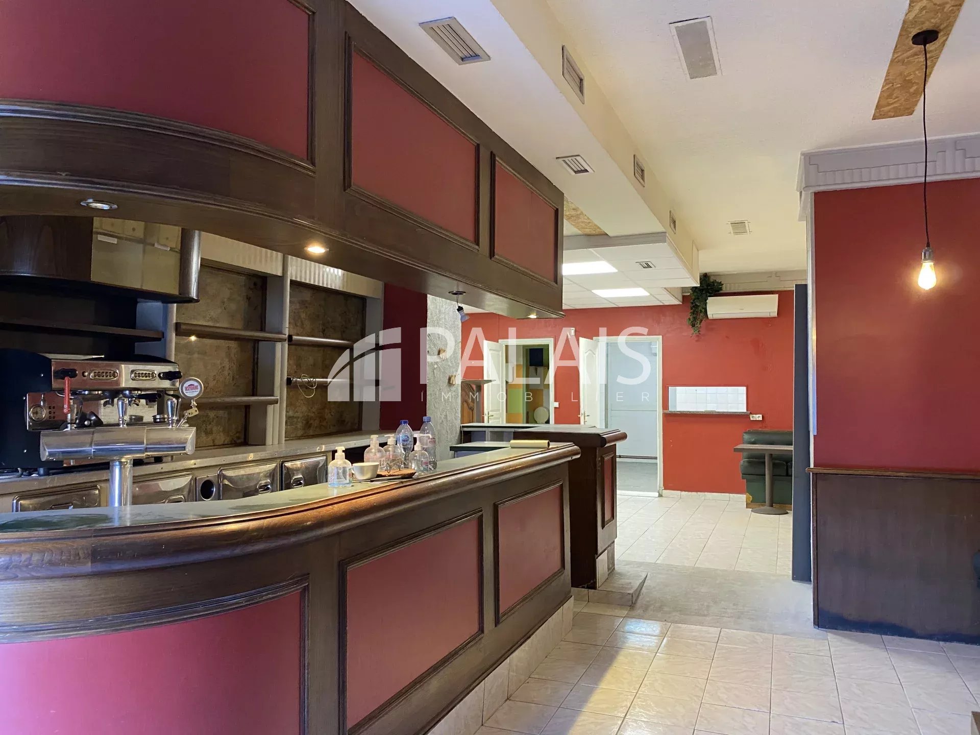 Sale Business Nice Riquier