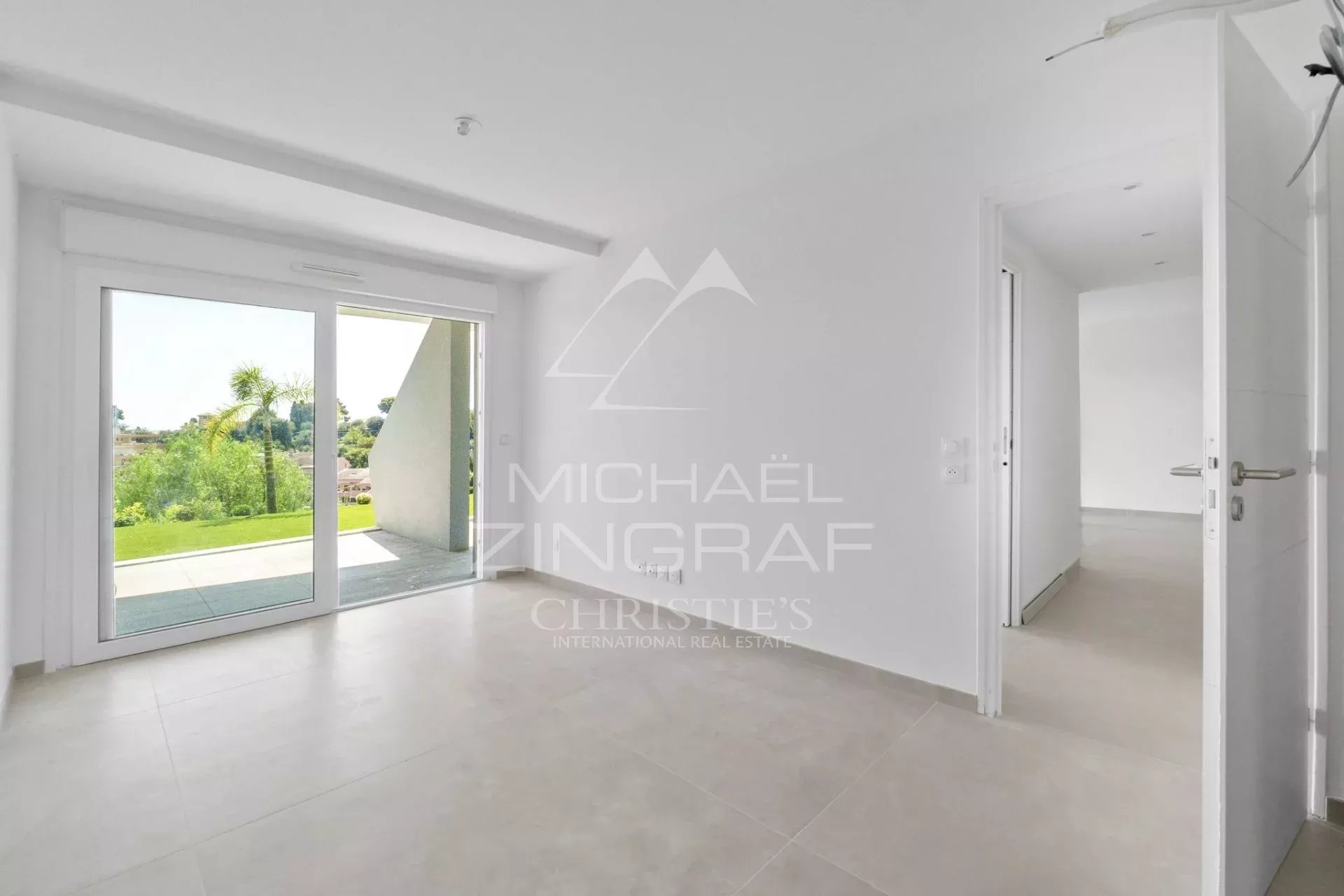 2 Bedroom Apartment/Flat's Image 6