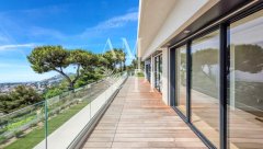 Sea View Luxury Villa for Sale in Roquebrune-Cap-Martin | France — photo 3 of 7