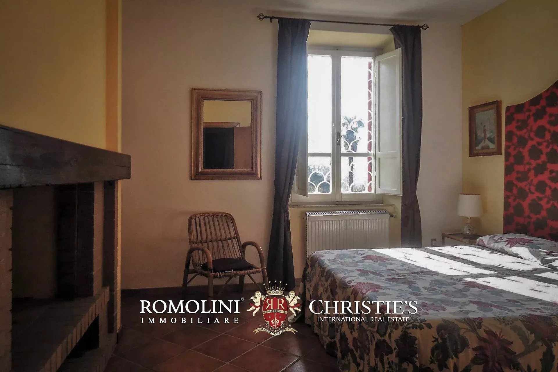 6 Bedroom Villa/Townhouse's Image 39